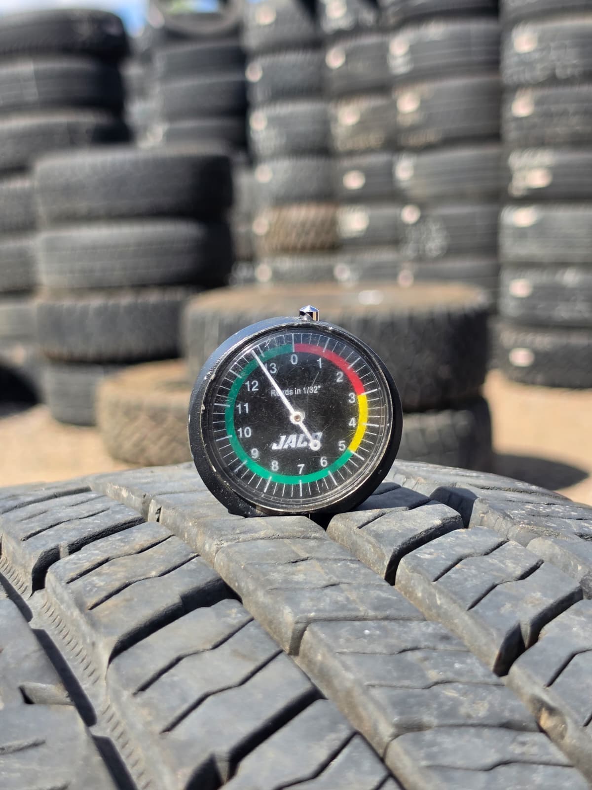 LT275/70R18 Single (1 Used Tire) Continental Terrain Contact HT