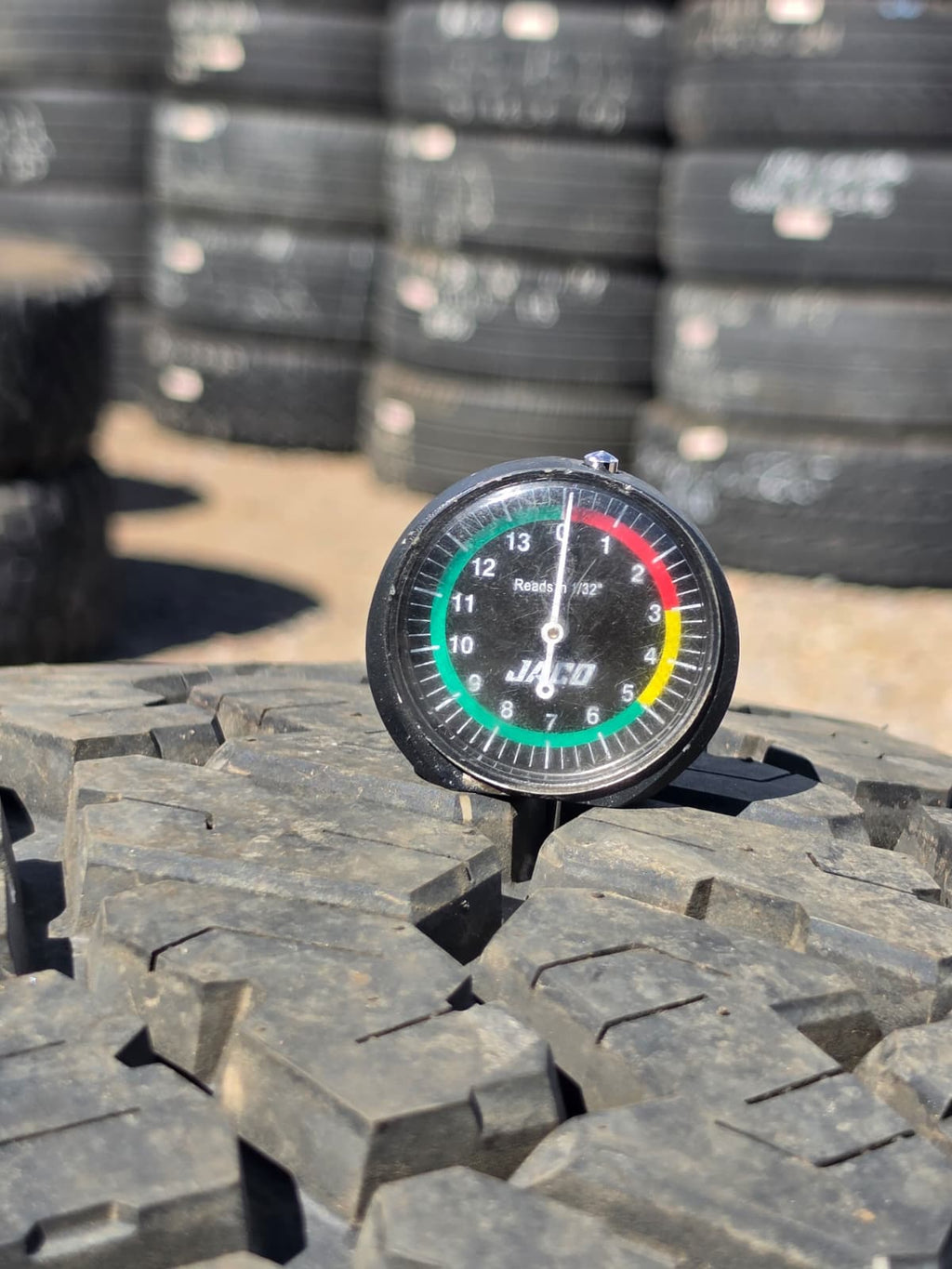 LT285/70R18 Single (1 Used Tire) Falken Wild Peak