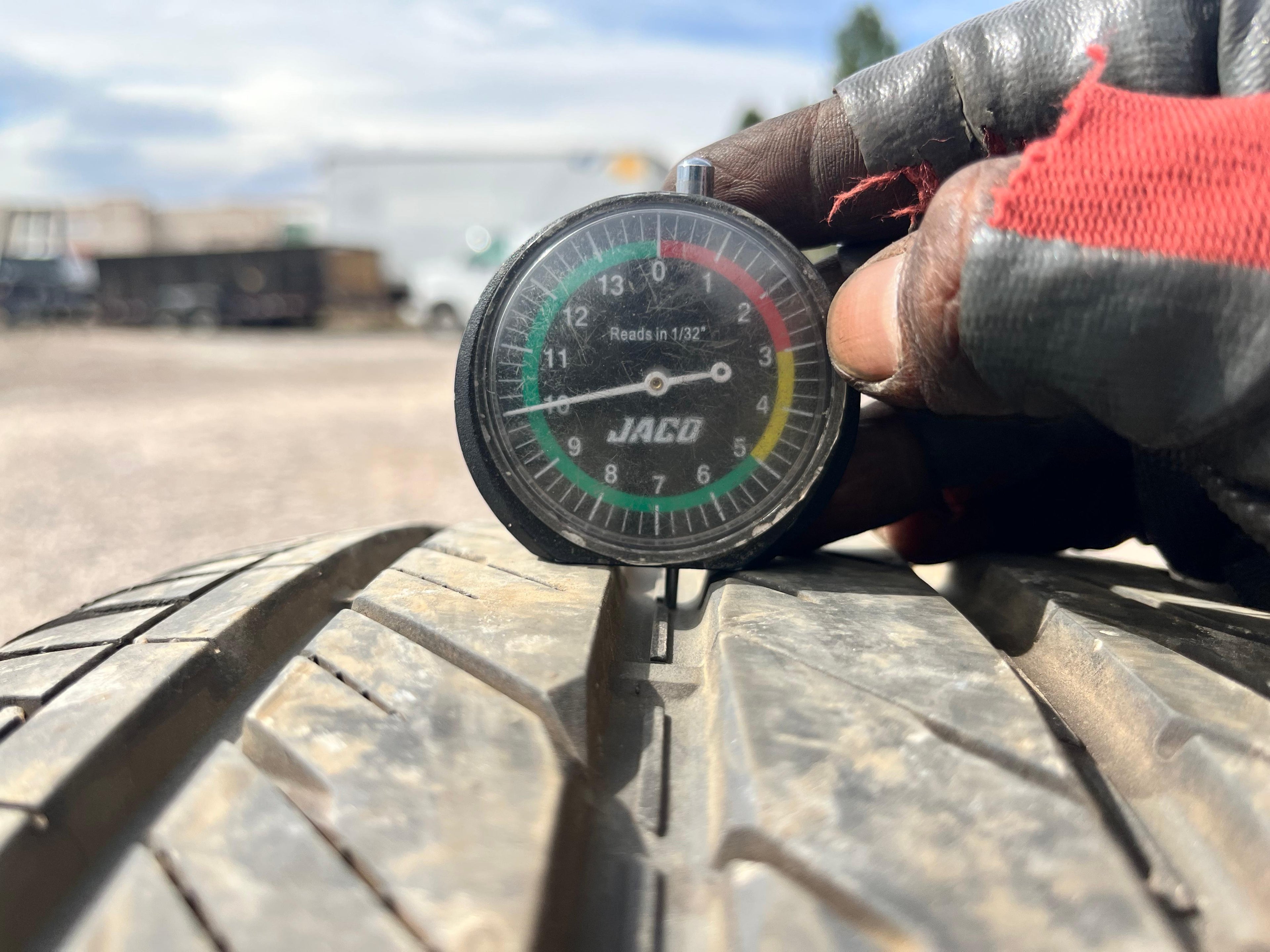 245/45ZR18 Single (1 Used Tire) Sentury UHPT