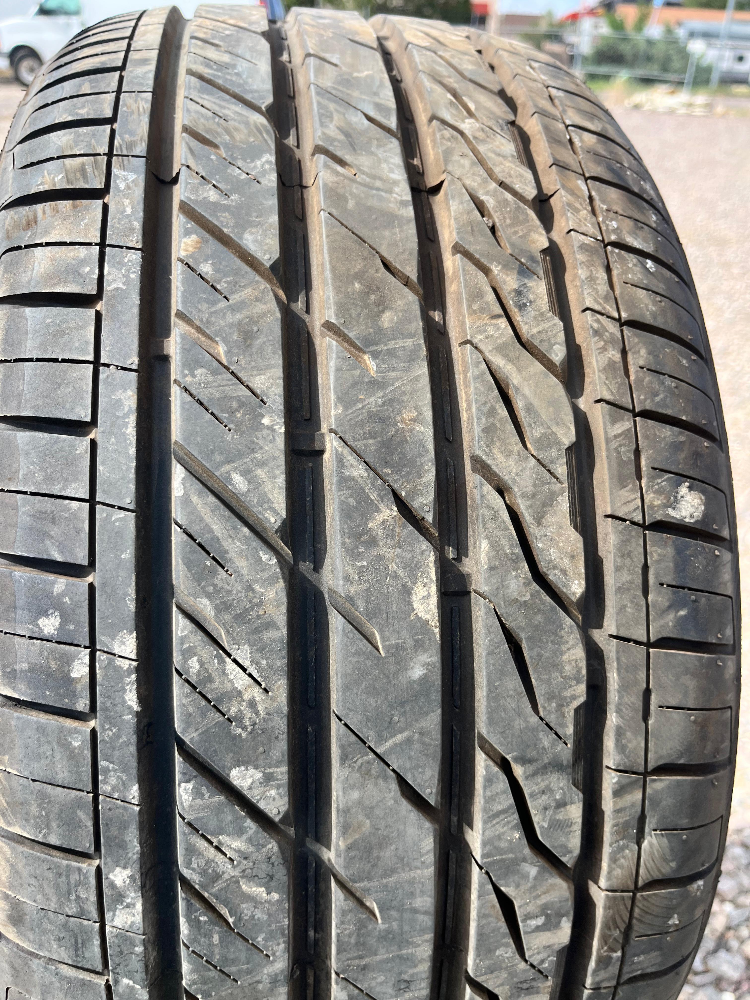 245/45ZR18 Single (1 Used Tire) Sentury UHPT