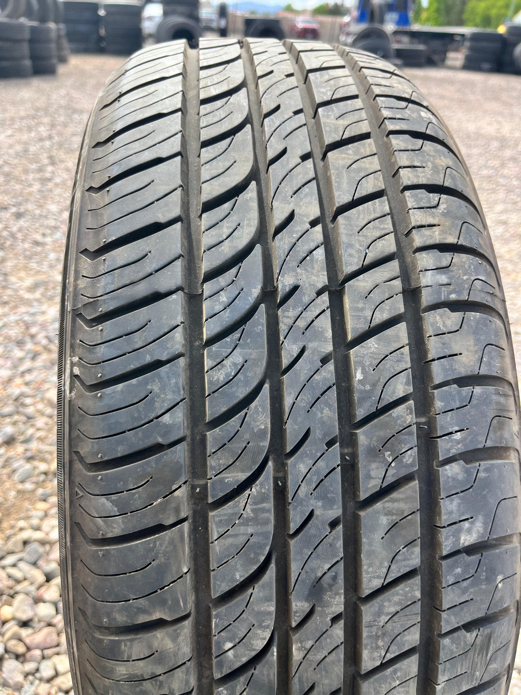 P215/45R18 Single (1 Used Tire) Radar Dimax AS-18