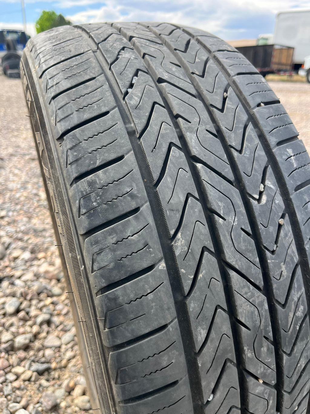 225/50R18 Single (1 Used Tire) TOYO Extensa 2