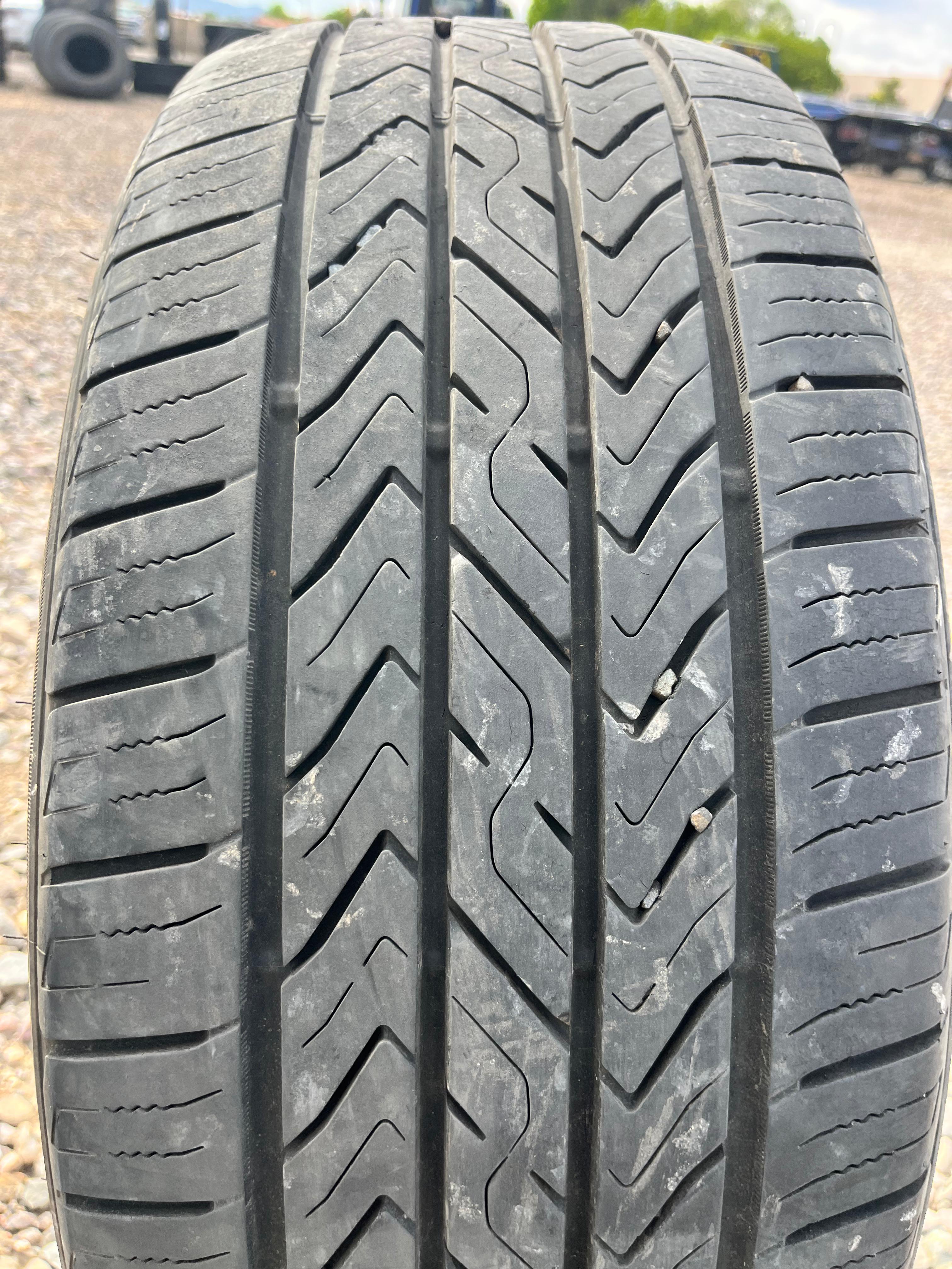 225/50R18 Single (1 Used Tire) TOYO Extensa 2