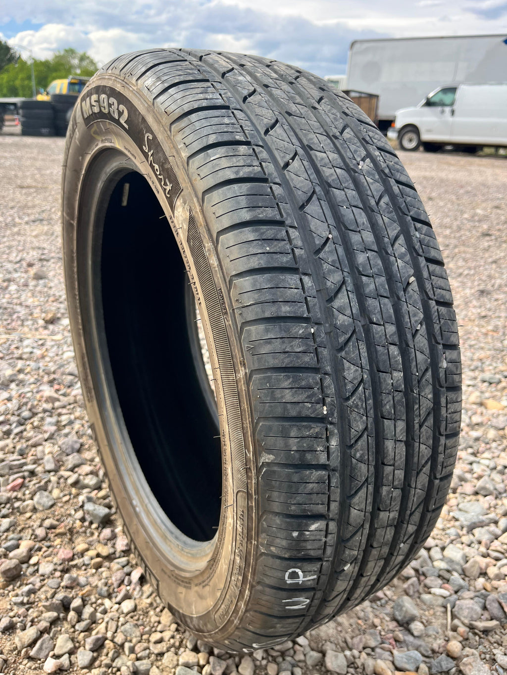 215/55R18 Single (1 Used Tire) Milestar MS 932 Sport