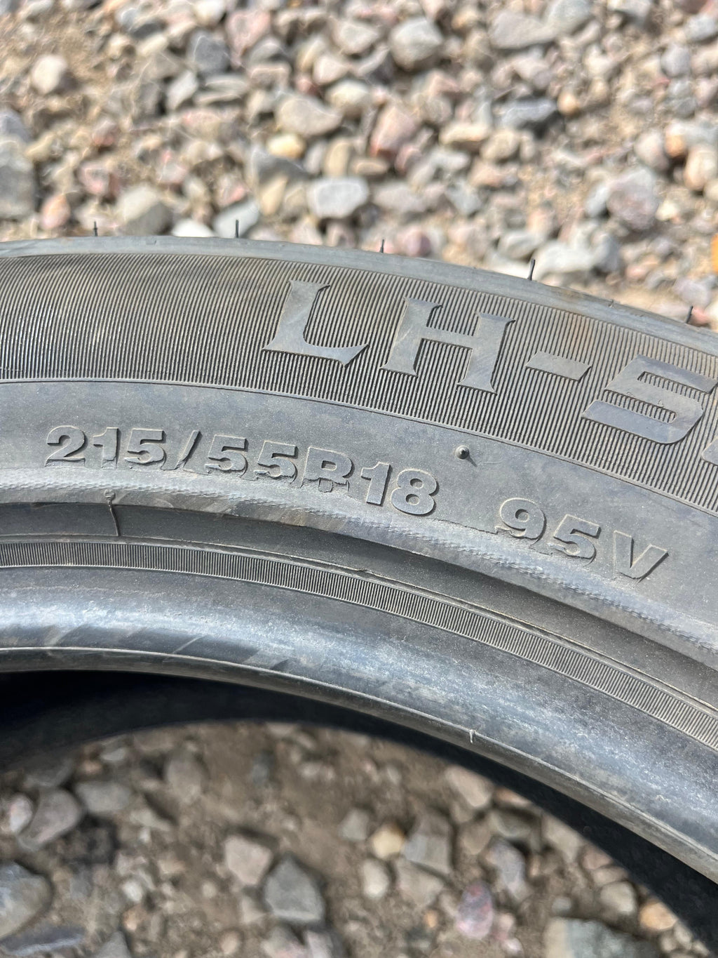 215/55R18 Single (1 Used Tire) LionHart LH-503