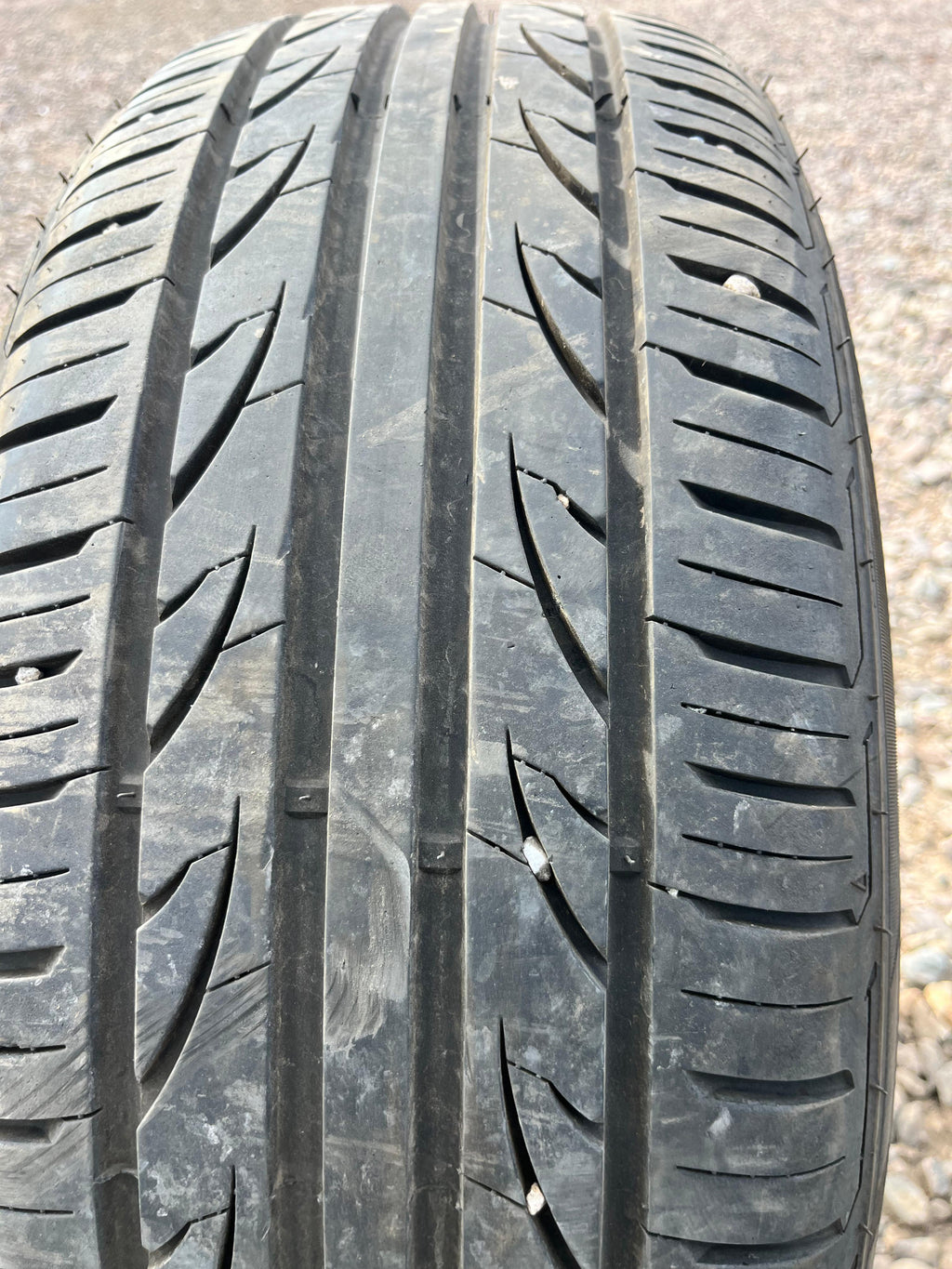 215/55R18 Single (1 Used Tire) LionHart LH-503