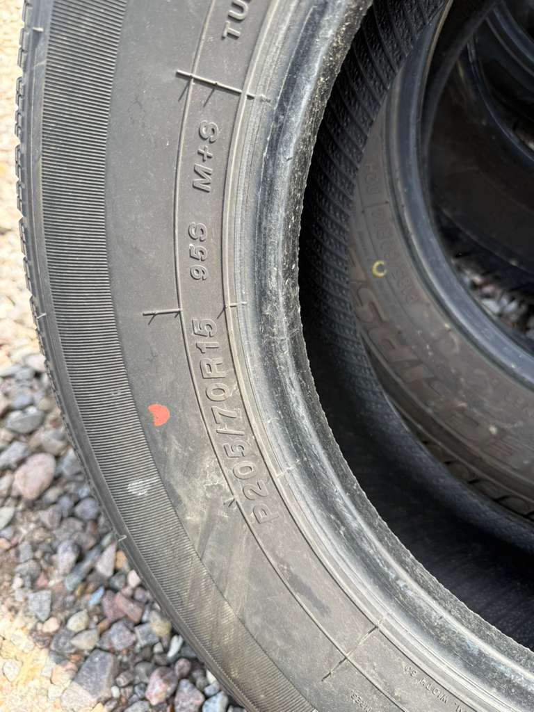 205/70R15 Single (1 Used Tire) Venezia Classic 787