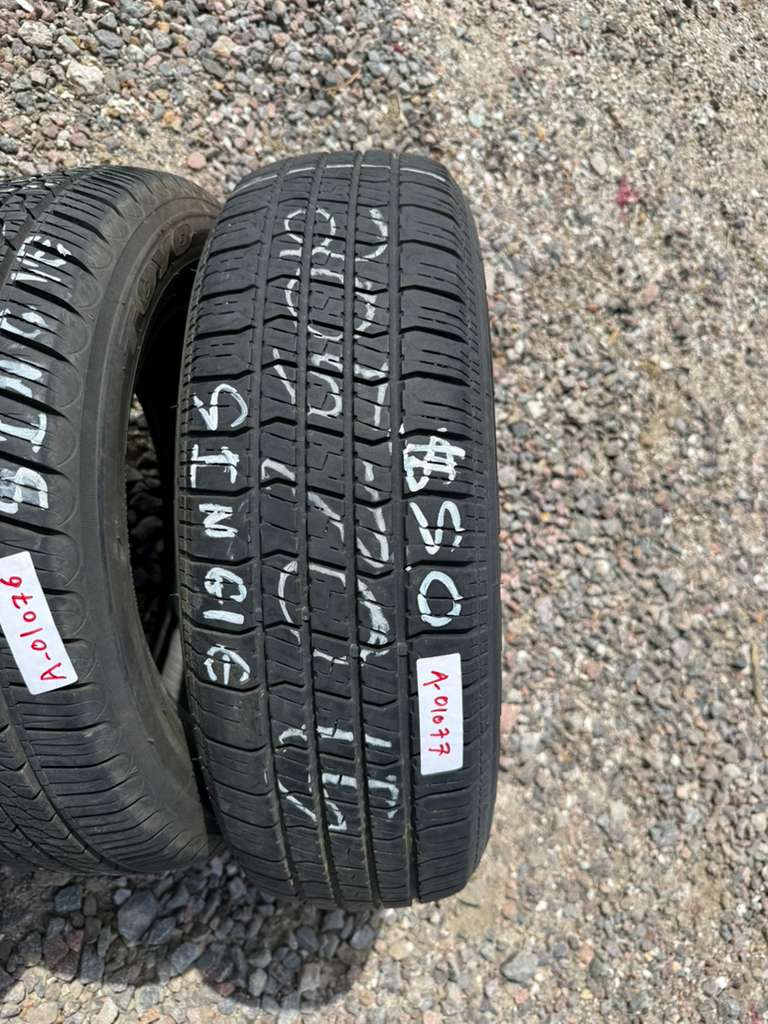 205/70R15 Single (1 Used Tire) Venezia Classic 787
