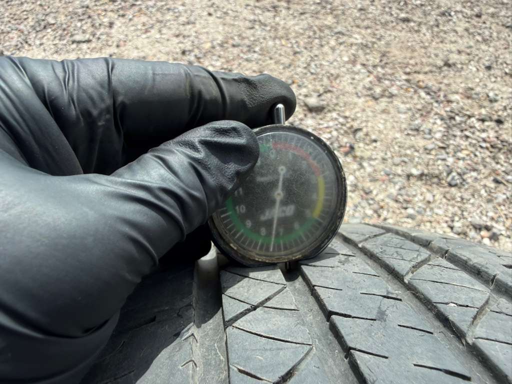 215/60R16 Single (1 Used Tire) GT Radial Touring VP plus
