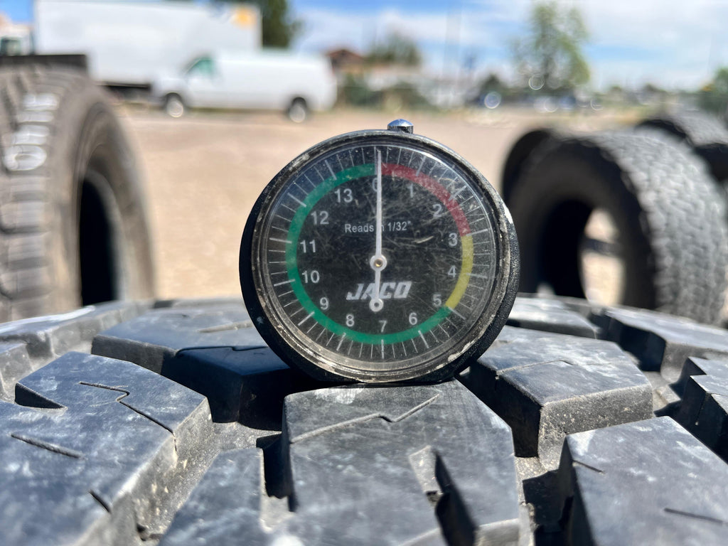 LT285/50R22 Single (1 Used Tire) Toyo Tires Open Country