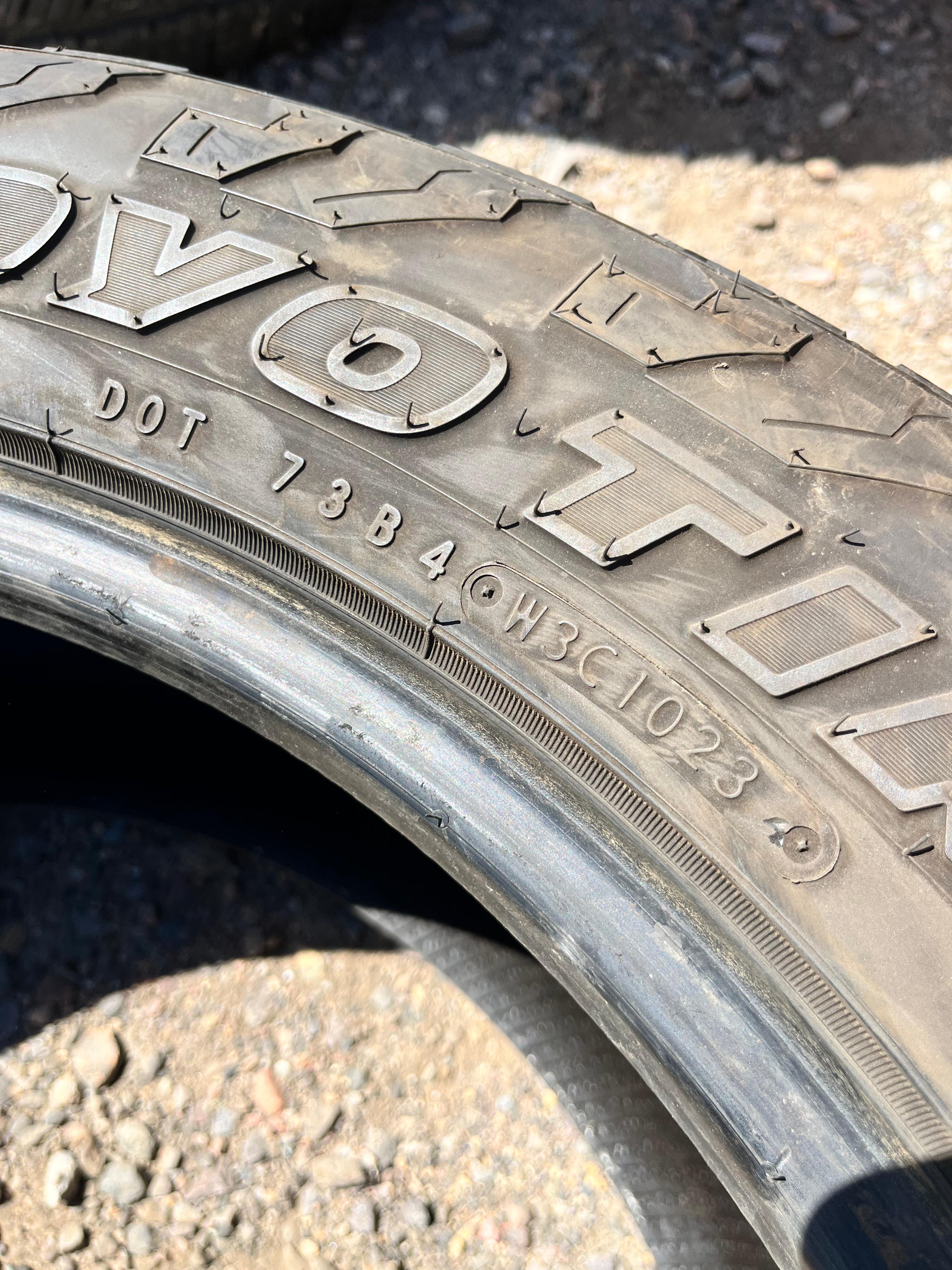 LT285/50R22 Single (1 Used Tire) Toyo Tires Open Country
