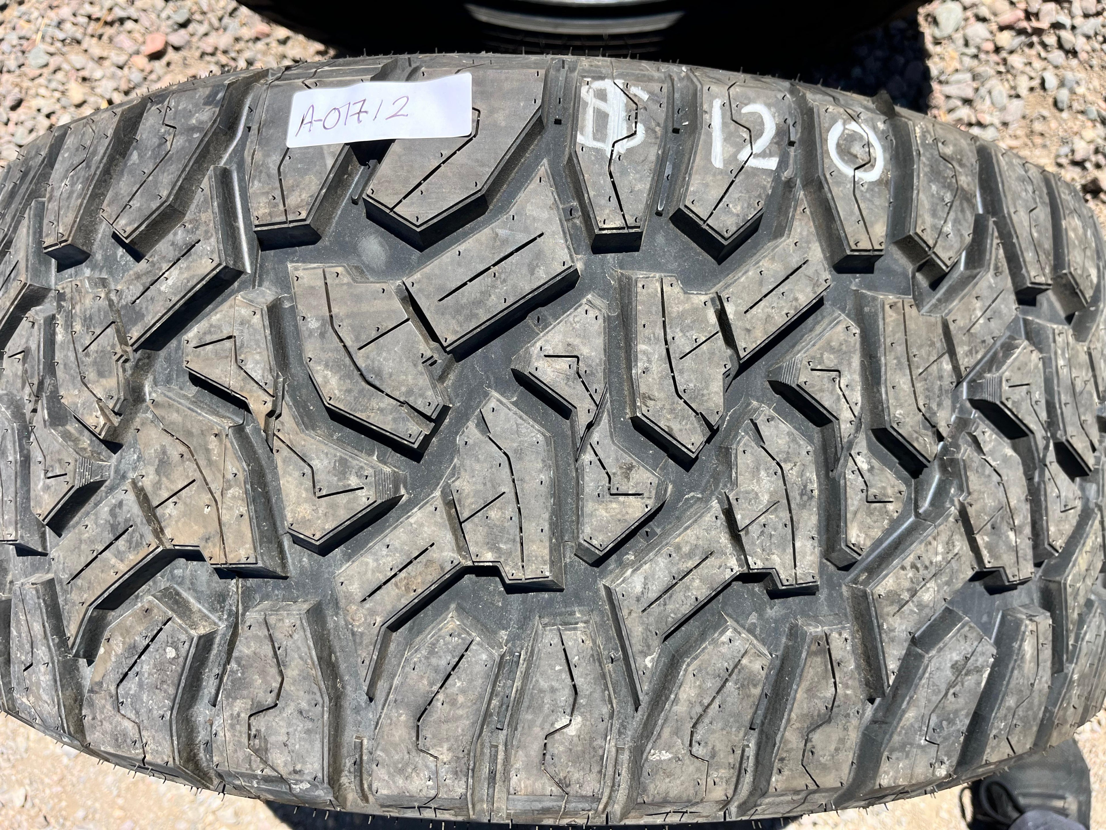 LT33x12.50R20 Single (1 Used Tire) Delinte Bandit