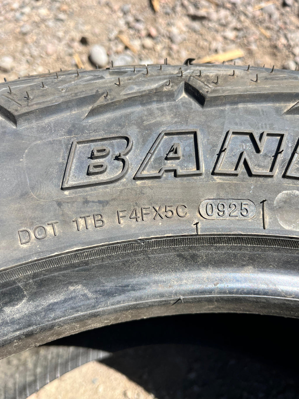 LT33x12.50R20 Single (1 Used Tire) Delinte Bandit