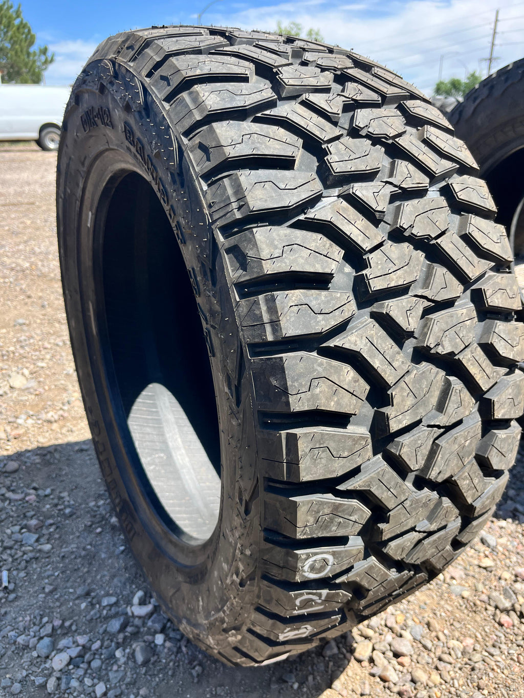 LT33x12.50R20 Single (1 Used Tire) Delinte Bandit