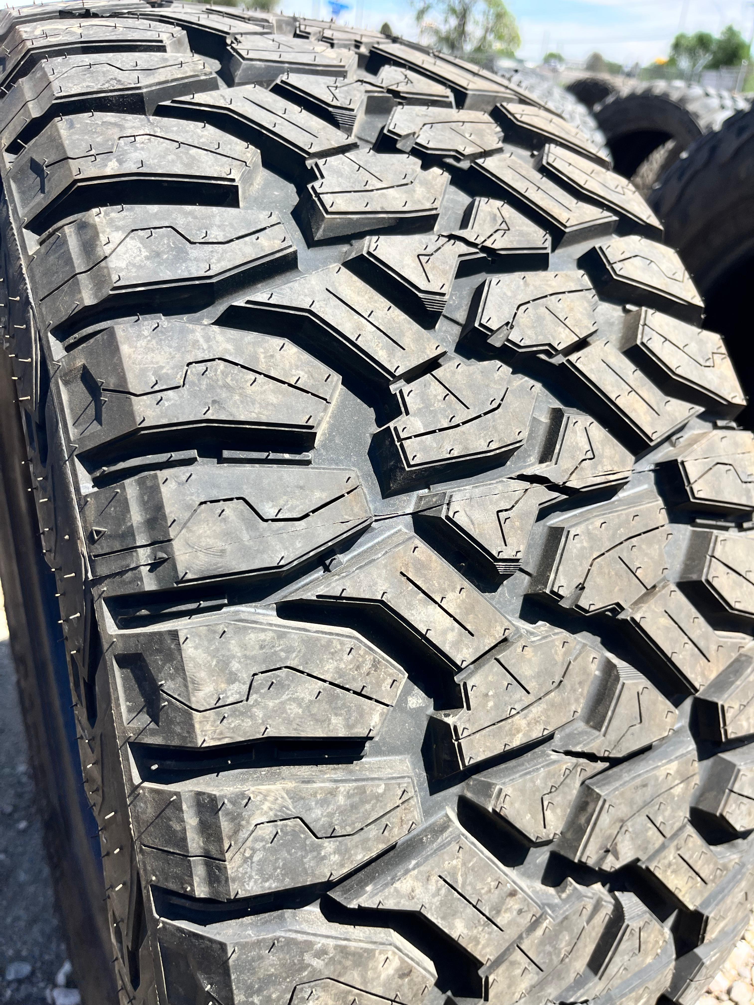 LT33x12.50R20 Single (1 Used Tire) Delinte Bandit