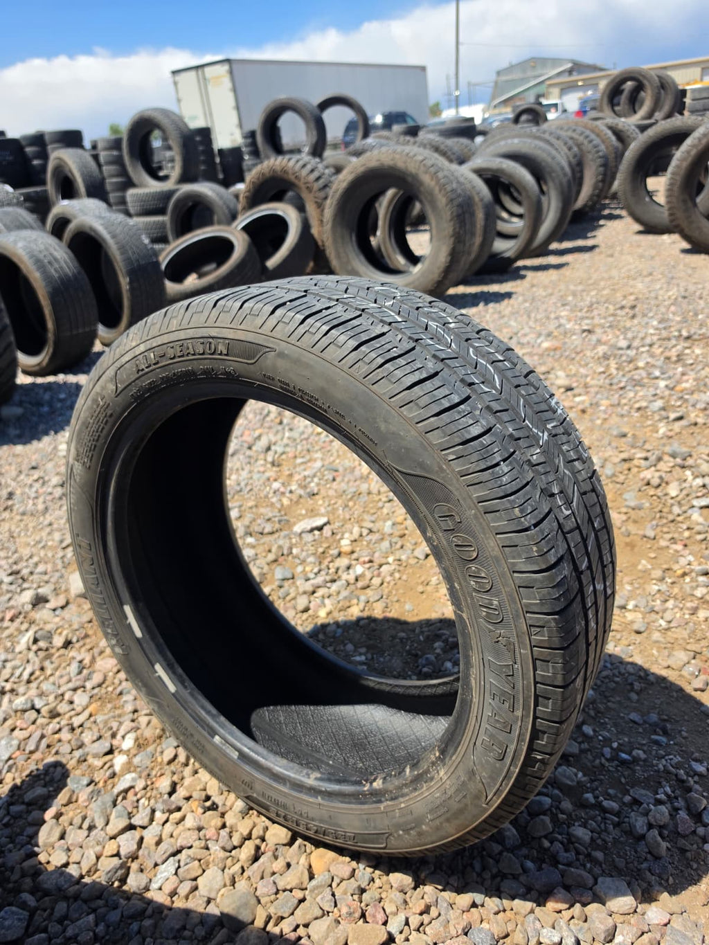 235/45R18 Single (1 Used Tire)  Goodyear Reliant