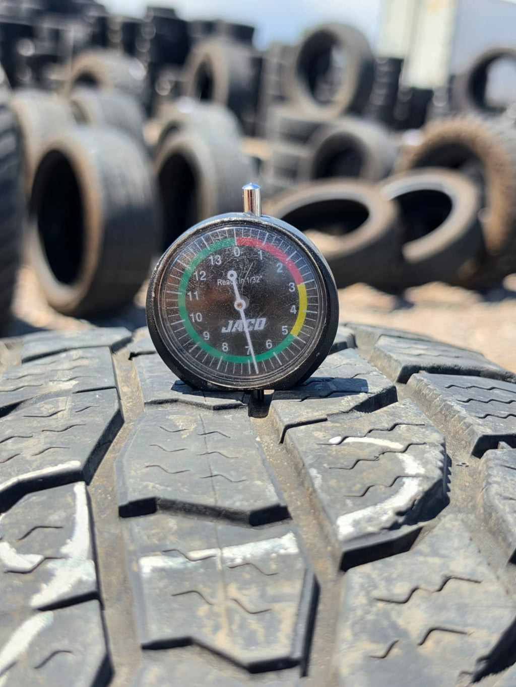 265/70R16 Single (1 Used Tire) Cooper Discoverer