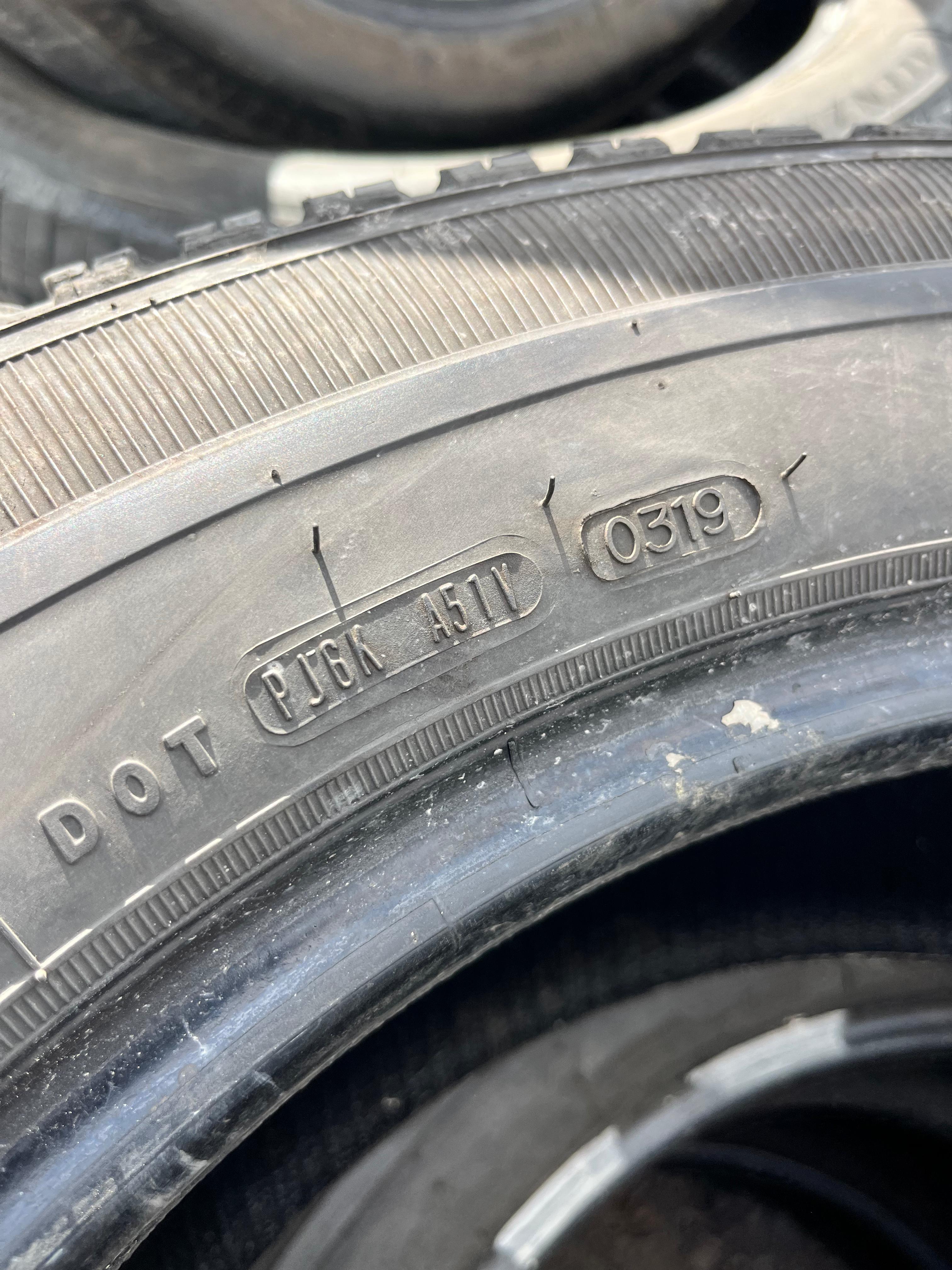 LT265/60R20 Set (4 Used Tires) Goodyear Wrangler SR-A