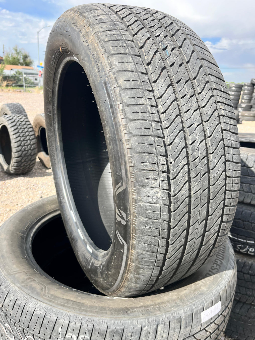 LT275/50R22 Set (4 Used Tires) Bridgestone Alenza