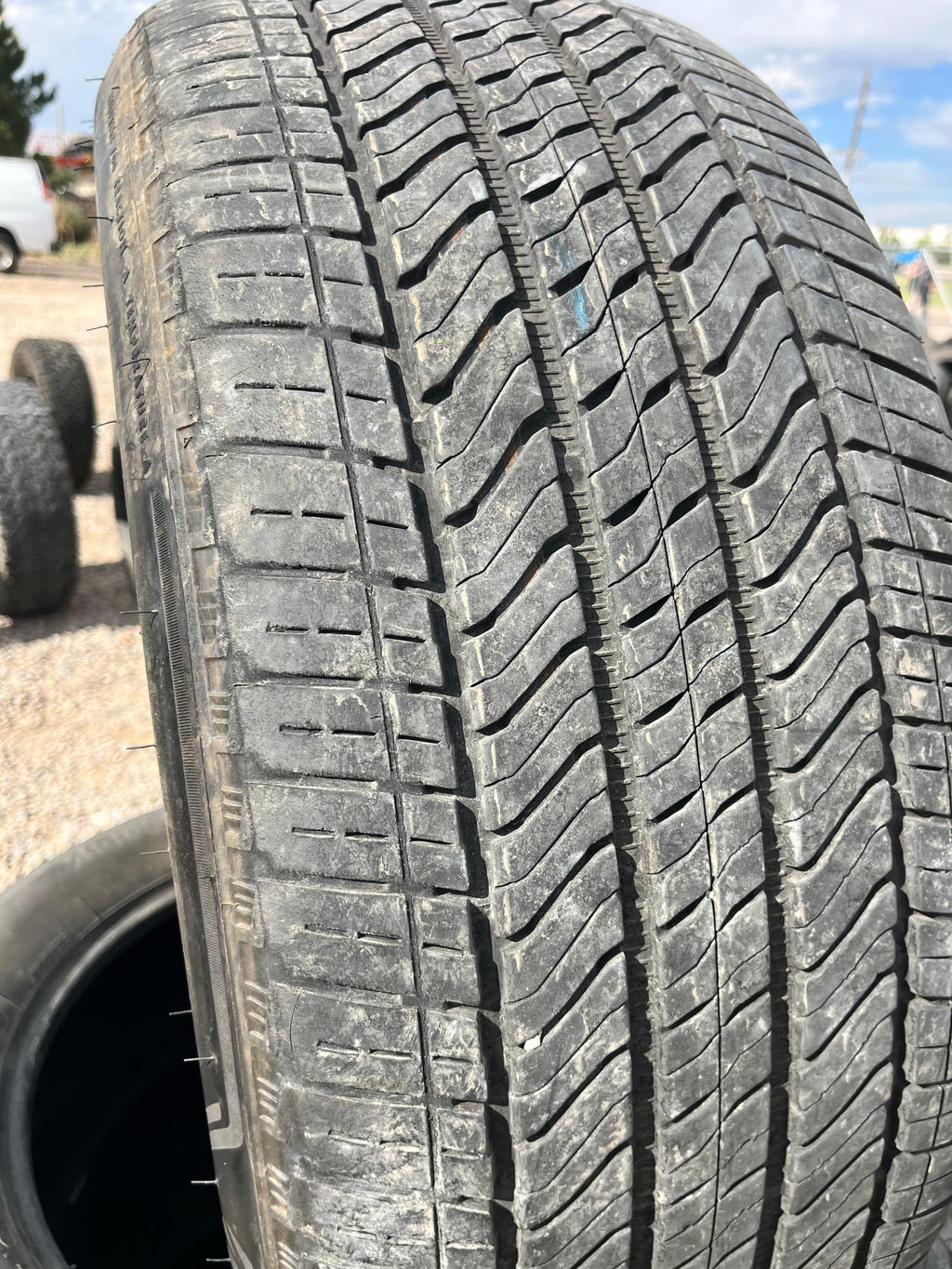 LT275/50R22 Set (4 Used Tires) Bridgestone Alenza