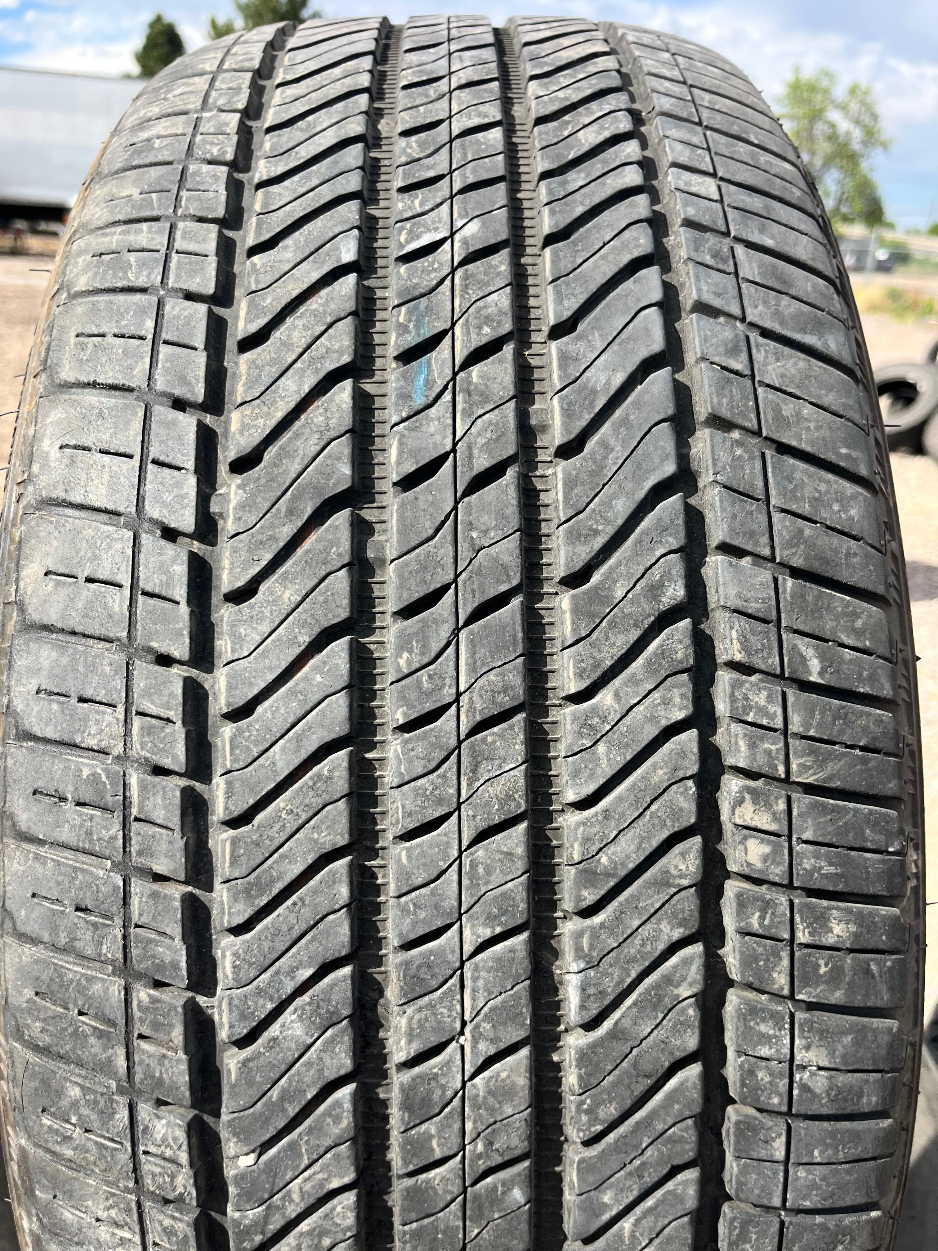 LT275/50R22 Set (4 Used Tires) Bridgestone Alenza