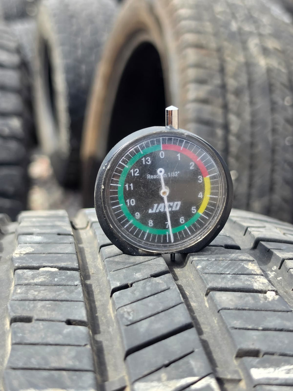 235/65R18 Single (1 Used Tire) Goodyear Reliant