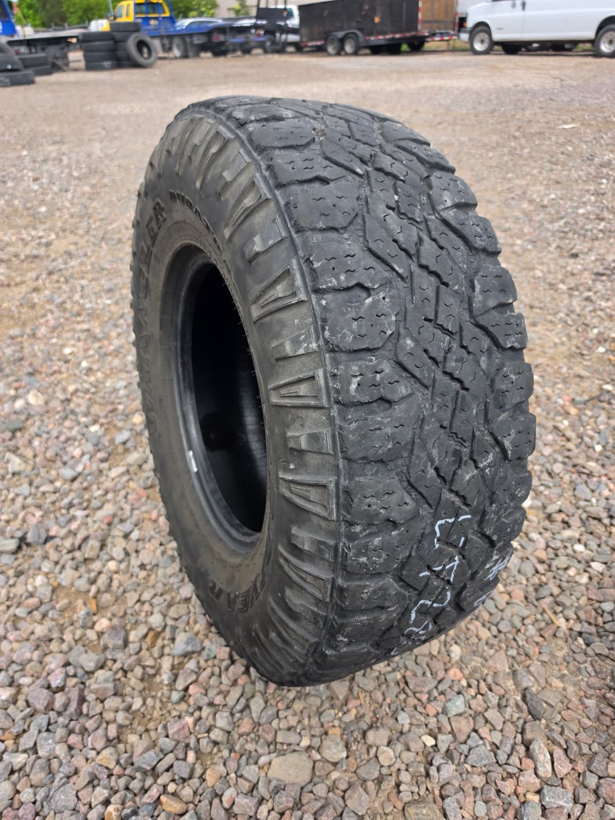 LT285/75R16 Single (1 Used Tire) Goodyear Wrangler DuraTrac