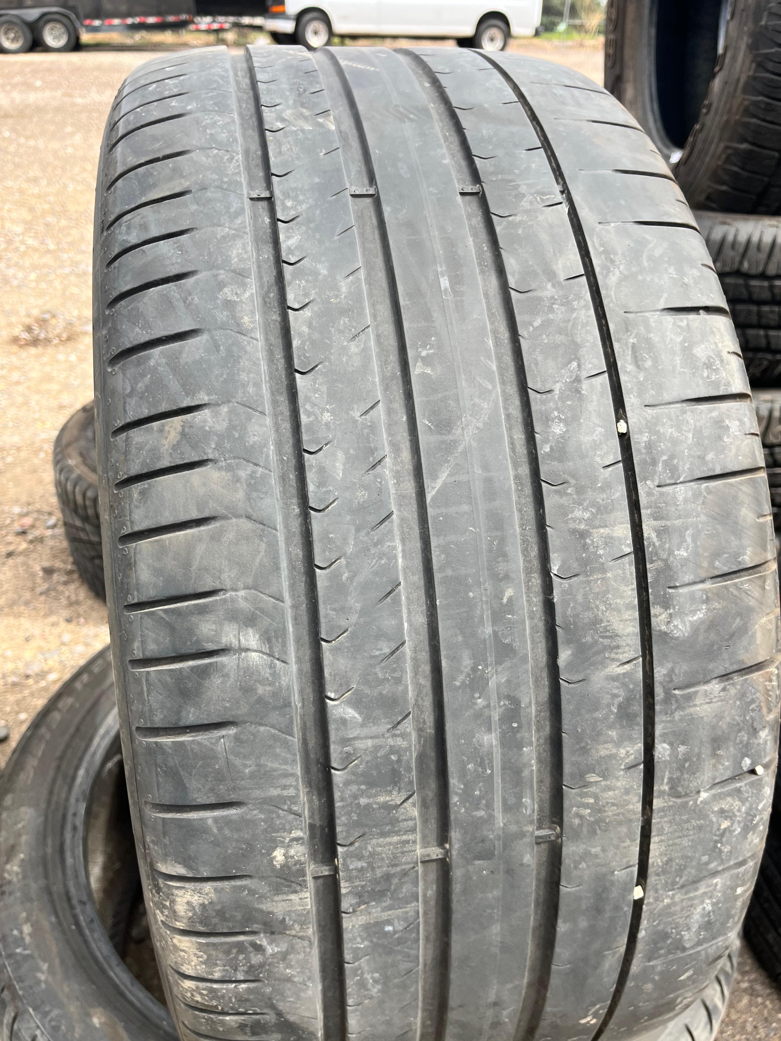 315/35R22 Pair (2 Used Tires) PIRELLI P-Zero