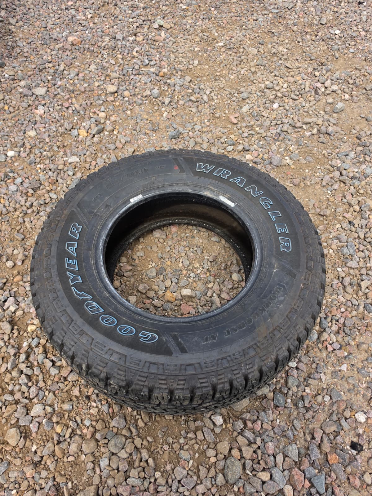 265/70R16 Single (1 Used Tire)  Goodyear WorkHorse