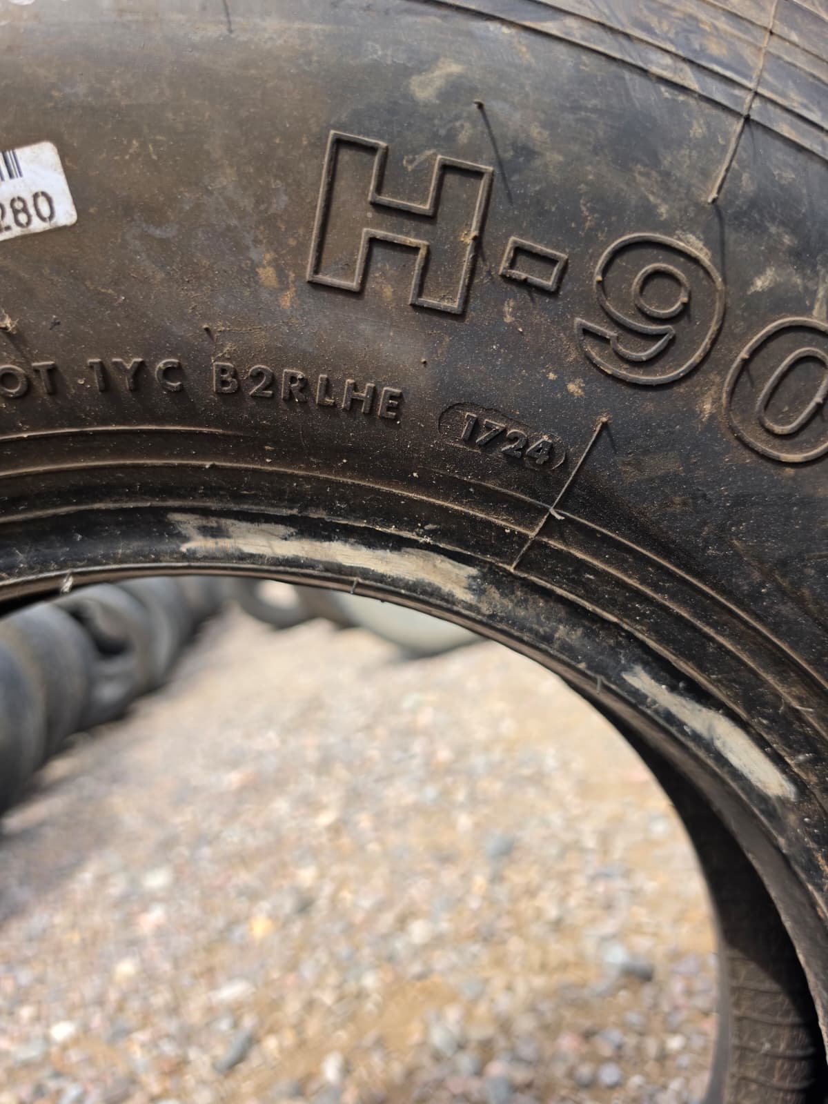 LT235/80R16 Single (1 Used Tire) Hercules H-901