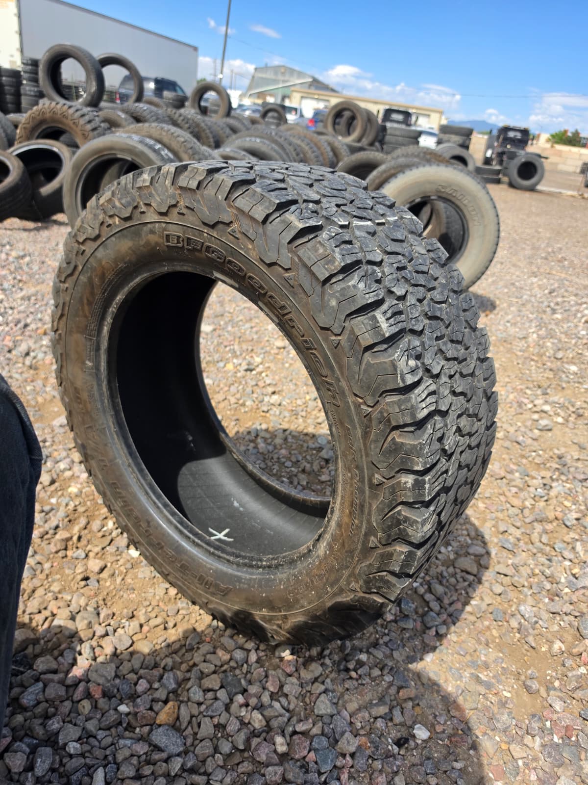 LT33X12.50R20 Single (1 Used Tire) BF Goodrich KO2