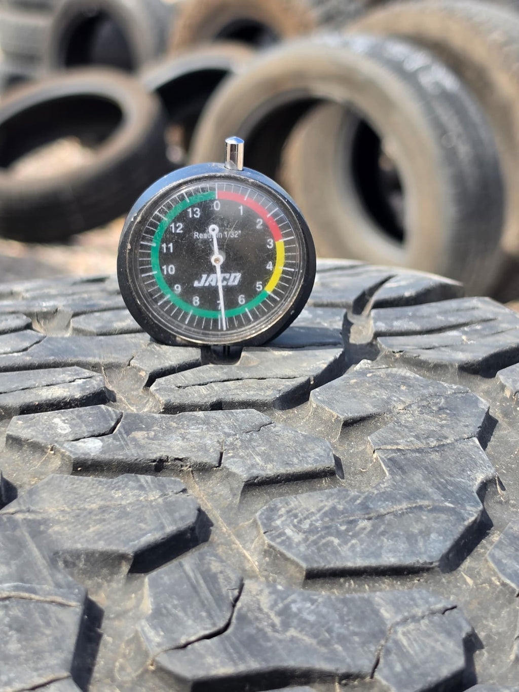 LT33X12.50R20 Single (1 Used Tire) BF Goodrich KO2