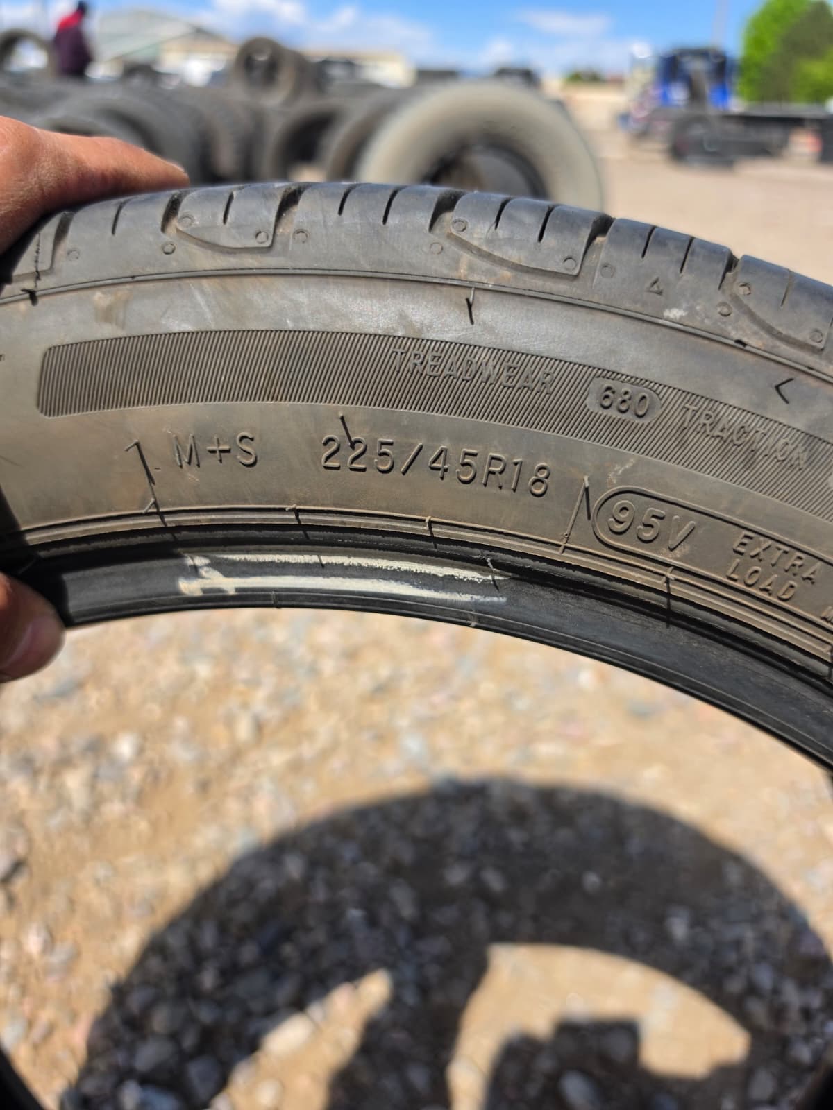 225/45R18 Single (1 Used Tire) Dean Tires Road Control 2