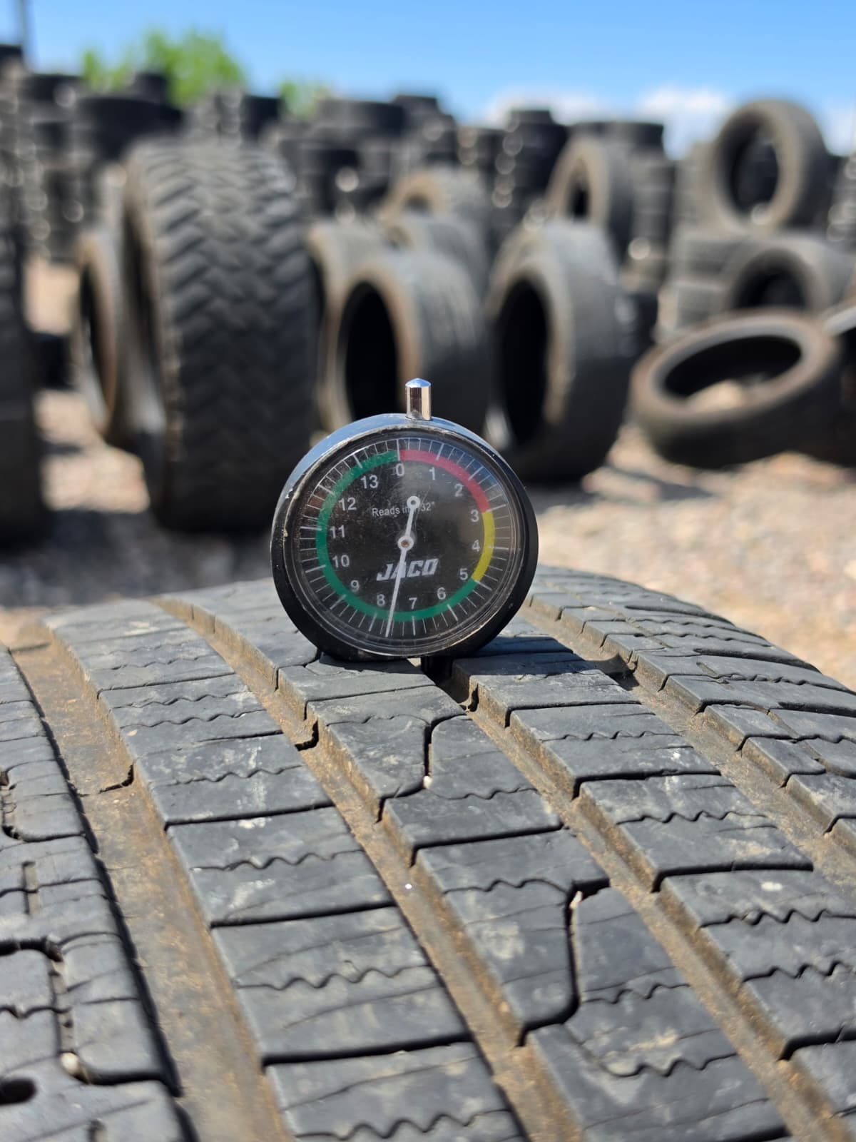 225/45R18 Single (1 Used Tire) Dean Tires Road Control 2