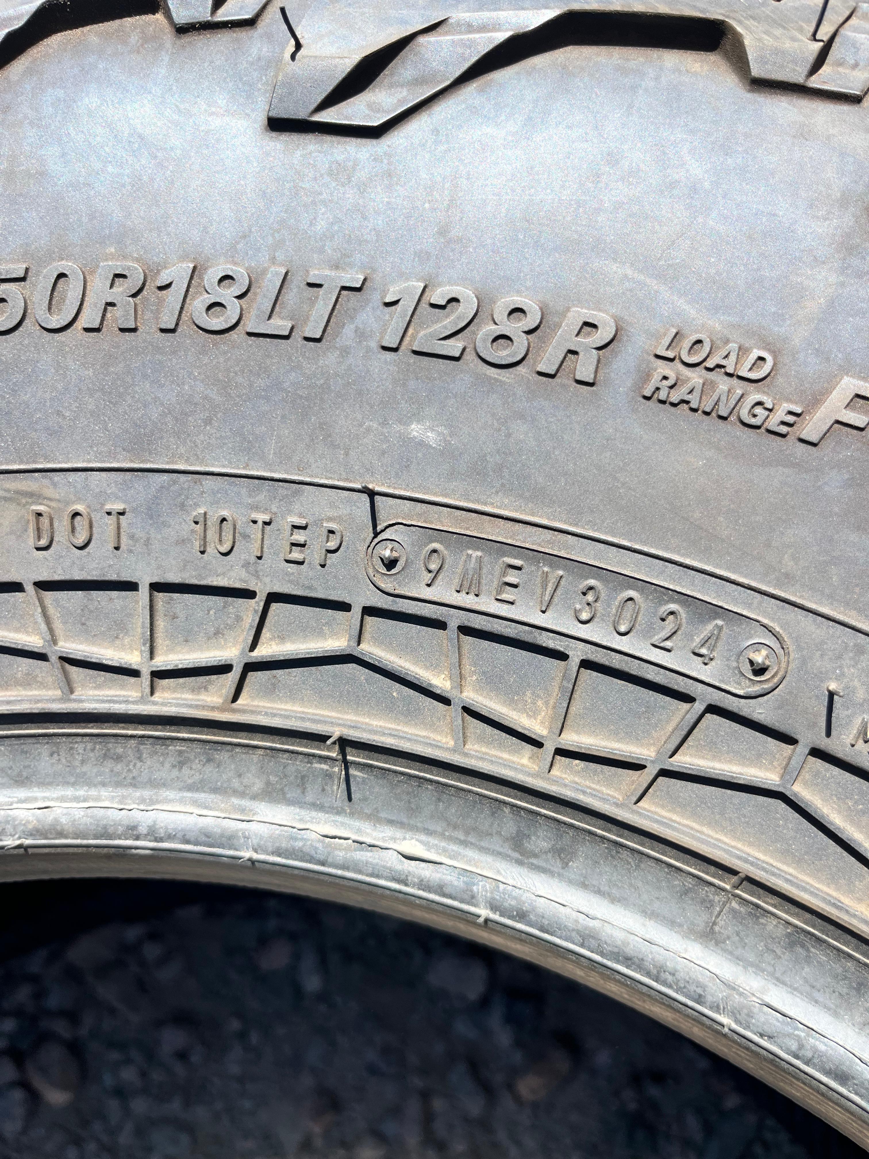 LT35x12.50R18 Single (1 Like New Tire) Falken WildPeak 4W