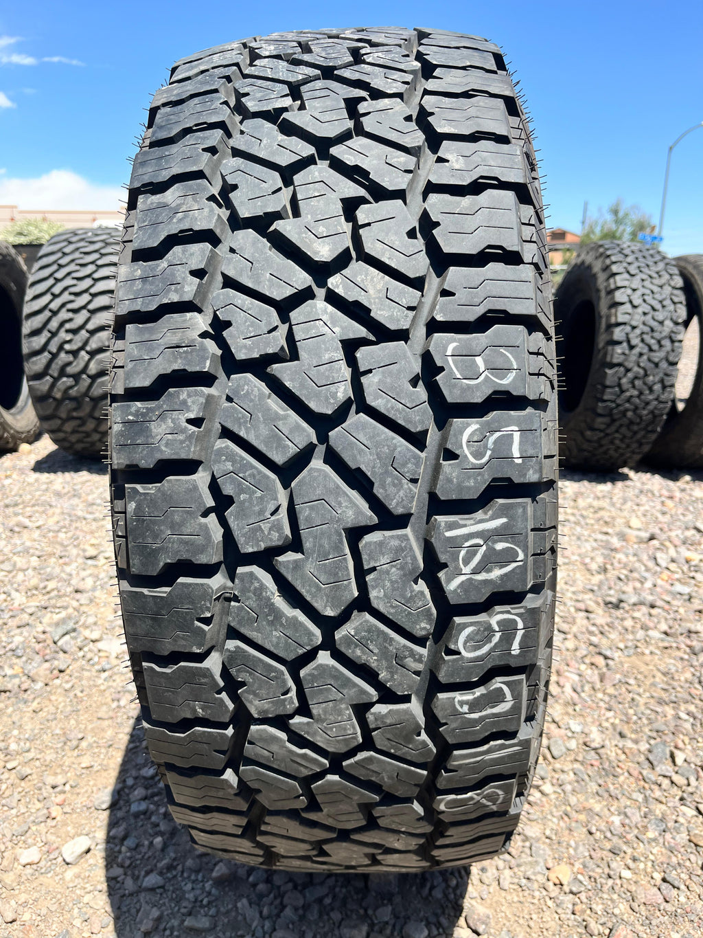 LT35x12.50R18 Single (1 Like New Tire) Falken WildPeak 4W