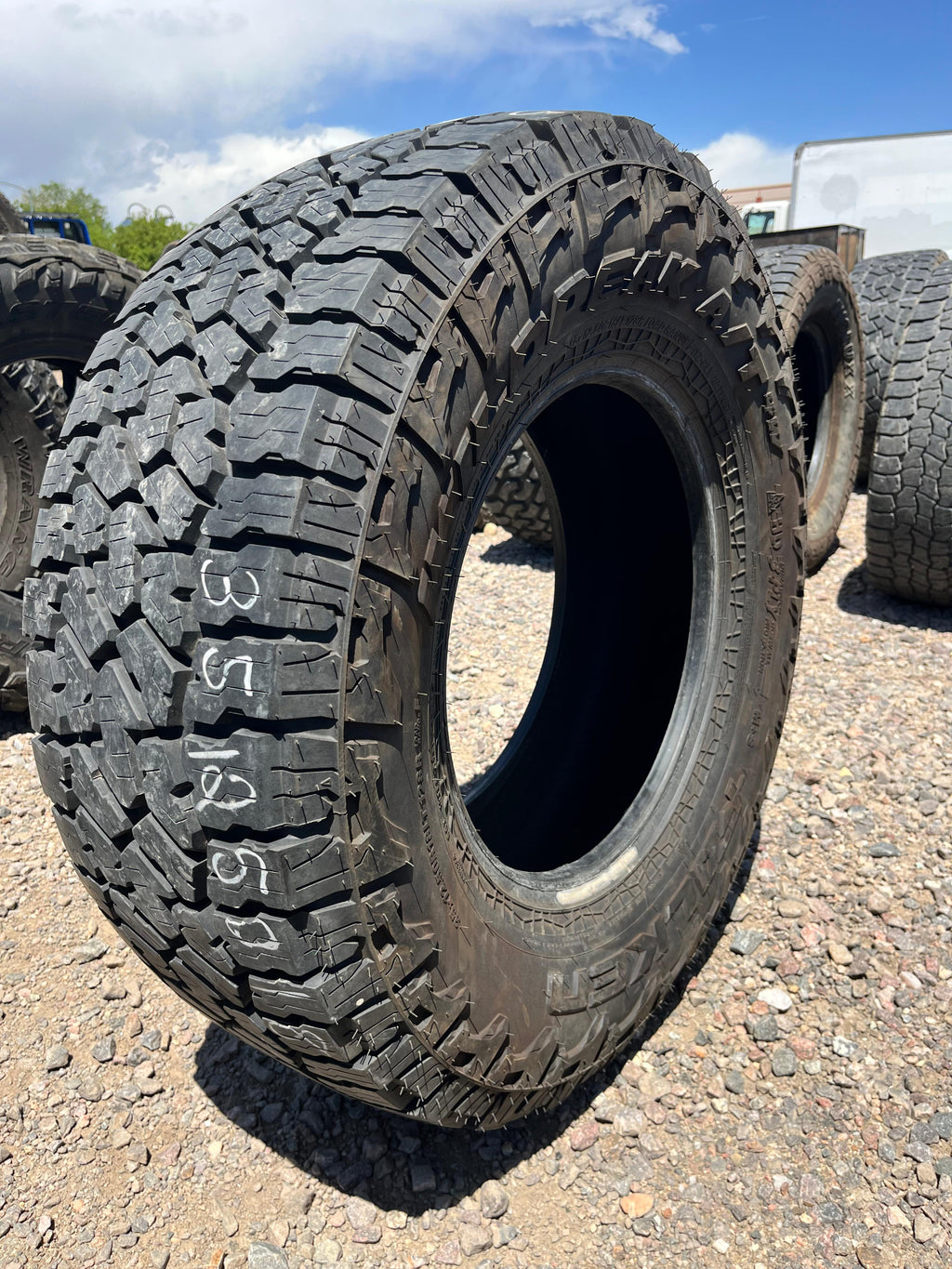LT35x12.50R18 Single (1 Like New Tire) Falken WildPeak 4W