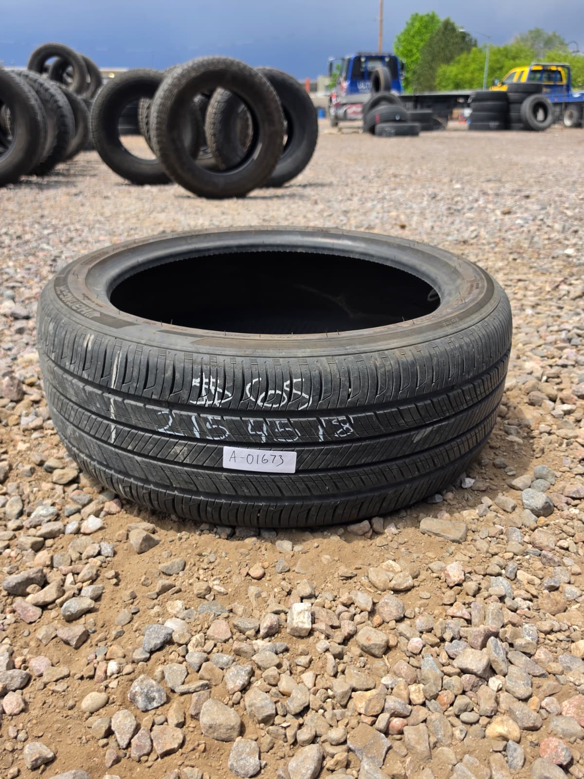 215/45R18 Single (1 Used Tire) Hankook Kinergy GT