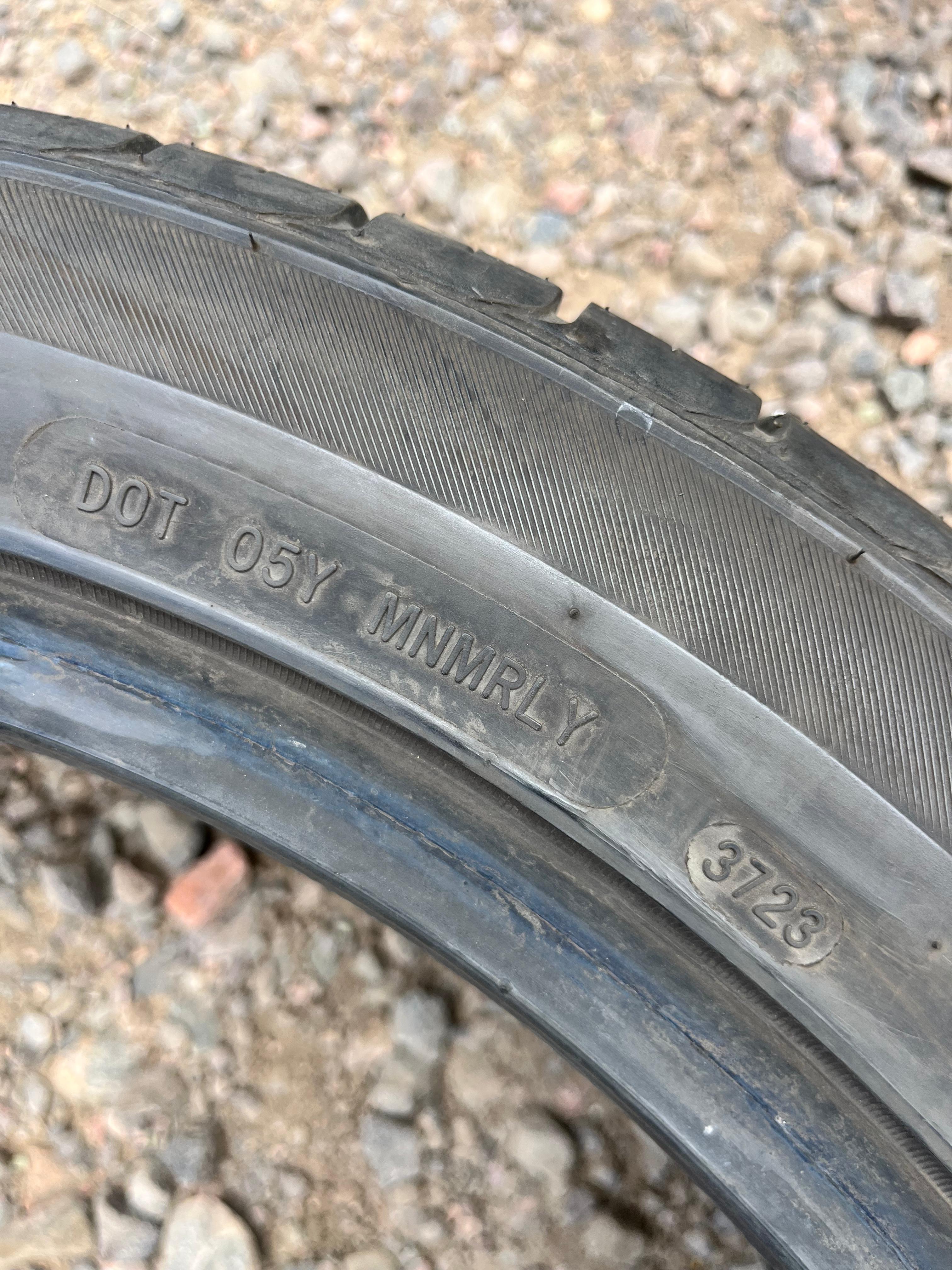 245/45ZR20 Single (1 Used Tire) Sailun Atrezzo