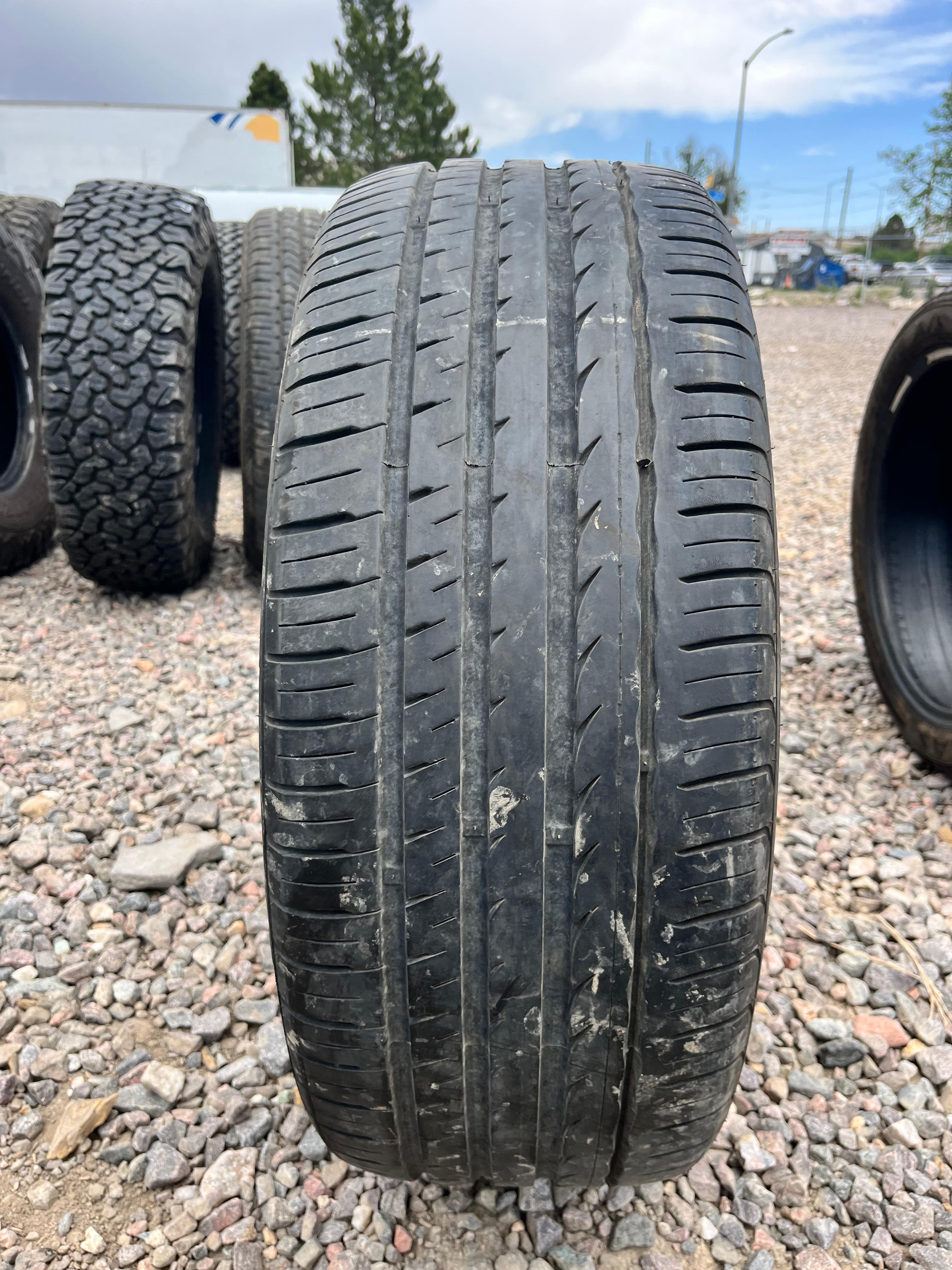 245/45ZR20 Single (1 Used Tire) Sailun Atrezzo