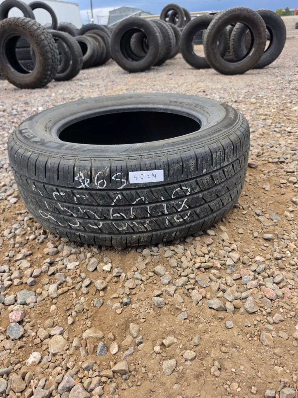255/60R18 Single (1 Used Tire) Falken Ziex CT60