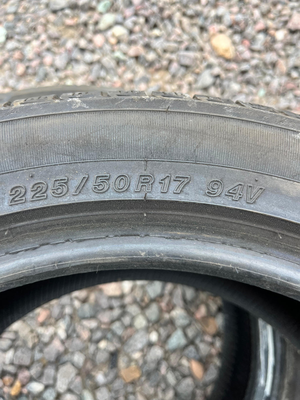 225/50R17 Single (1 Used Tire) Yokohama Avid Ascend LX