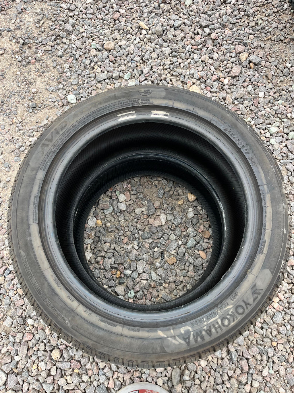 225/50R17 Single (1 Used Tire) Yokohama Avid Ascend LX