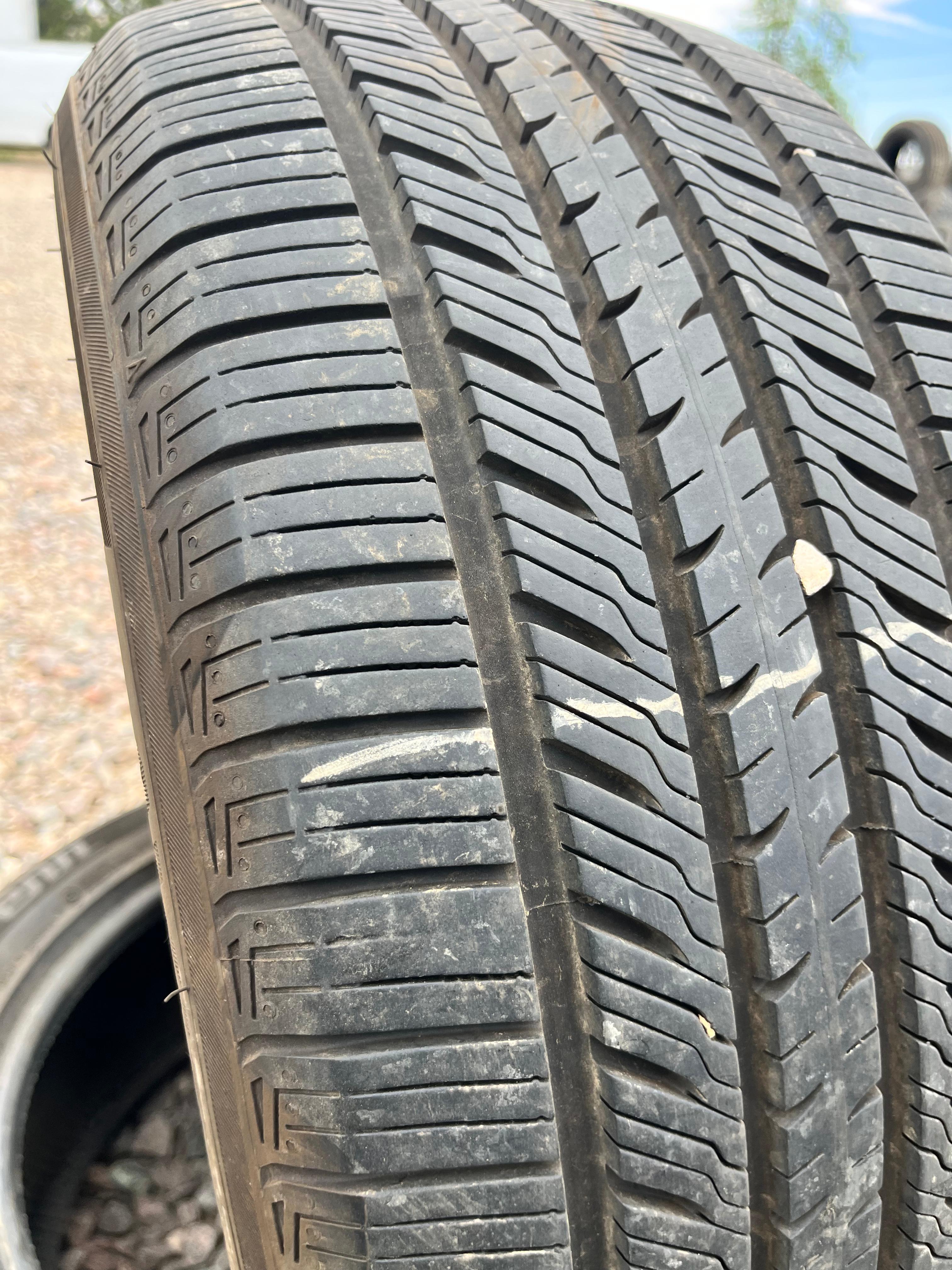 225/50R17 Single (1 Used Tire) Yokohama Avid Ascend LX