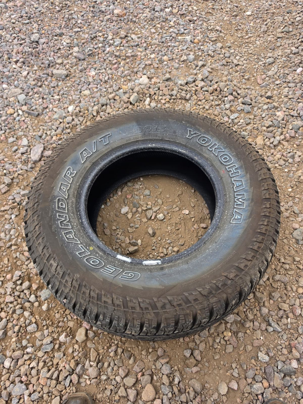 265/70R18 Single (1 Used Tire) Yokohama Geolander