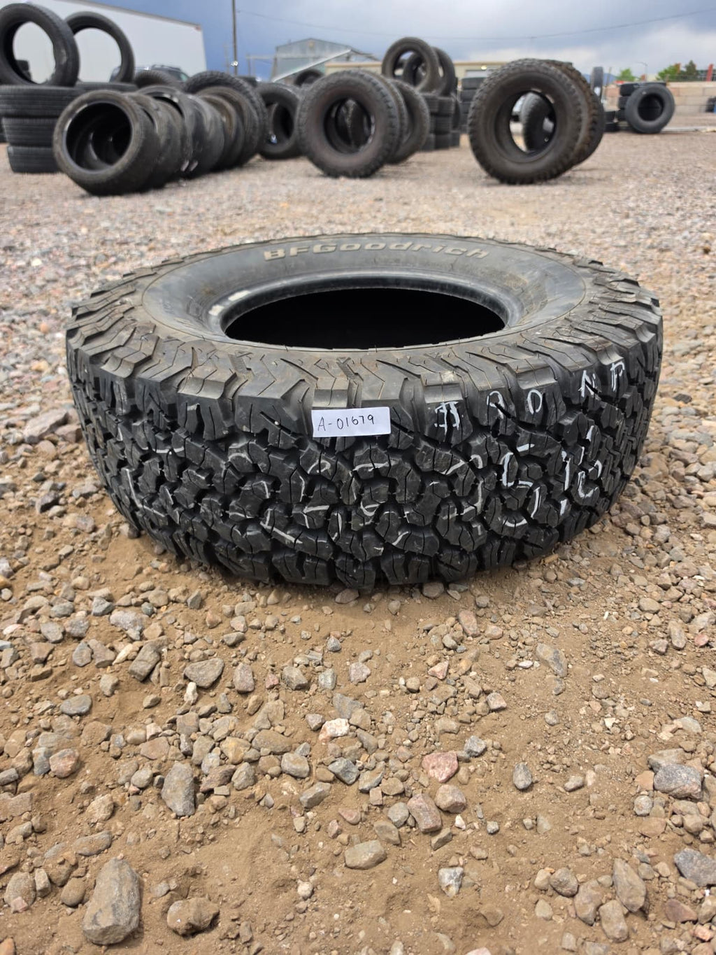 255/65R18 Single (1 Used Tire)  Bf Goodrich KO2