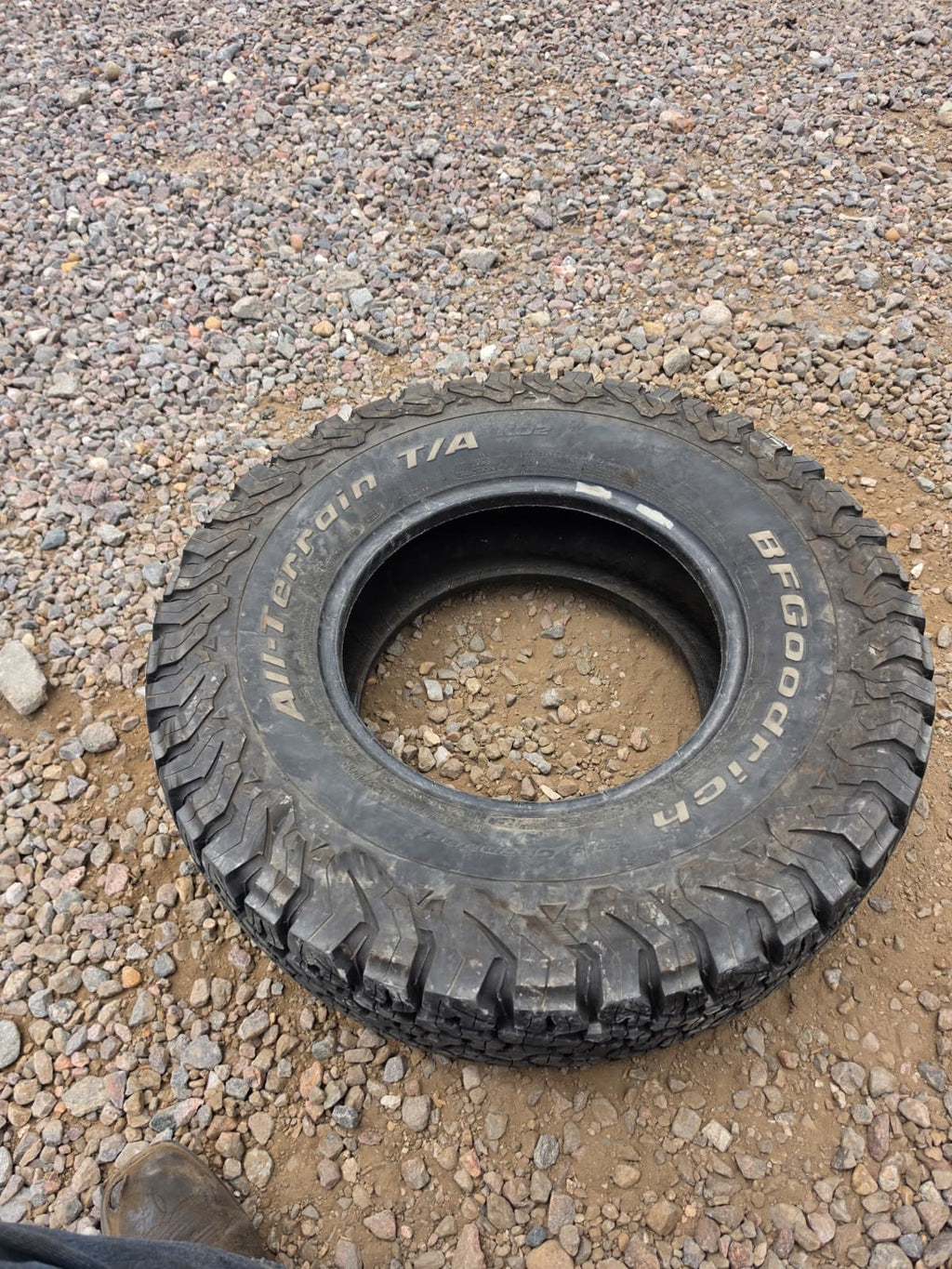 255/65R18 Single (1 Used Tire)  Bf Goodrich KO2