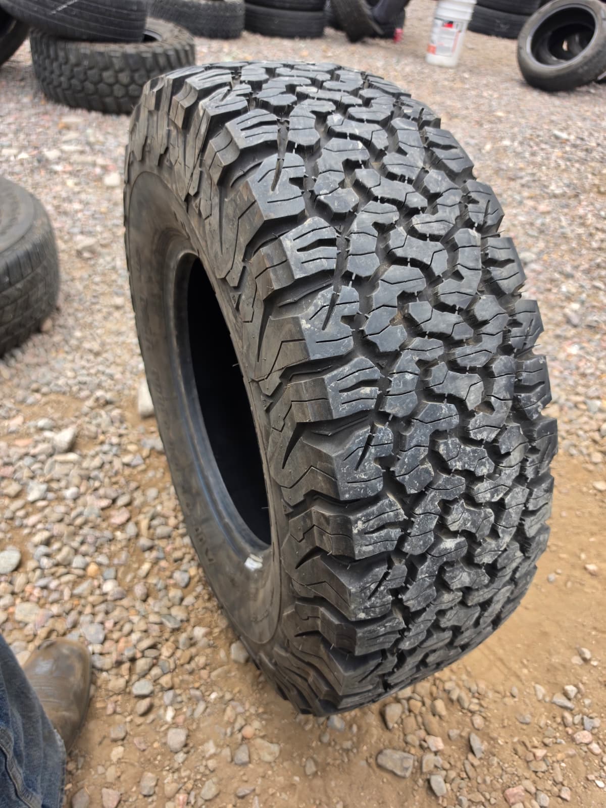 255/65R18 Single (1 Used Tire)  Bf Goodrich KO2