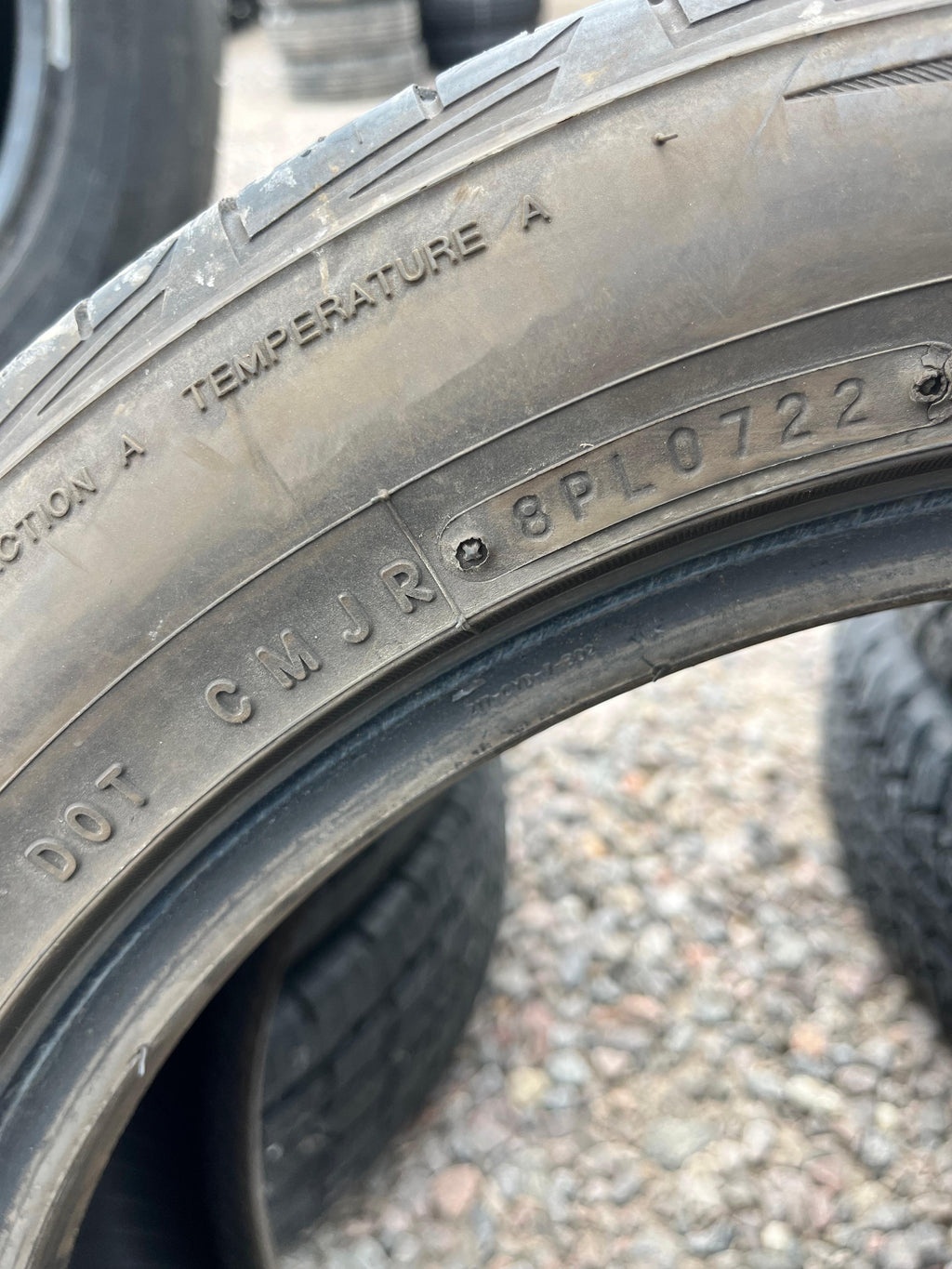 225/50R17 Single (1 Used Tire) Toyo Extensa HP 2