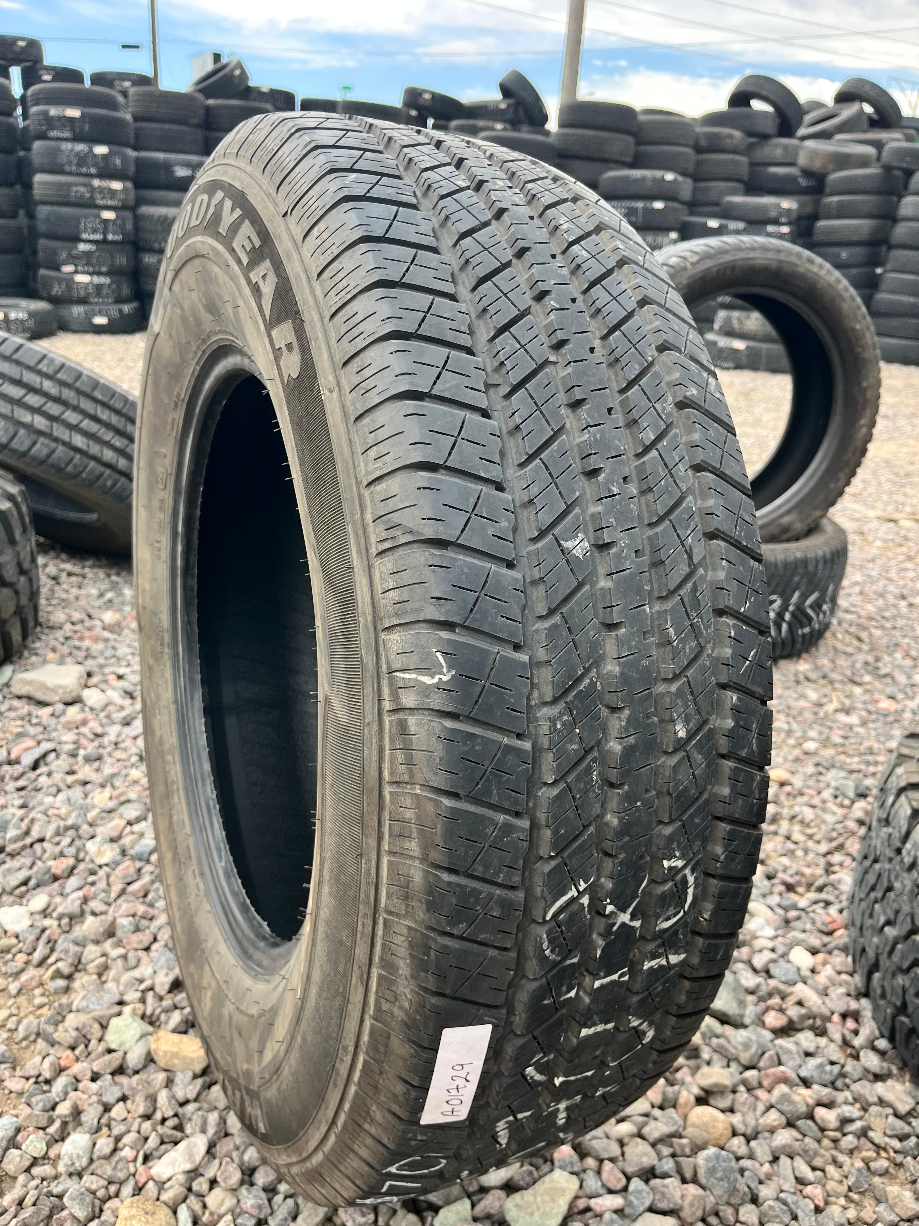 255/70R18 Single (1 Used Tire) Goodyear Wrangler HP